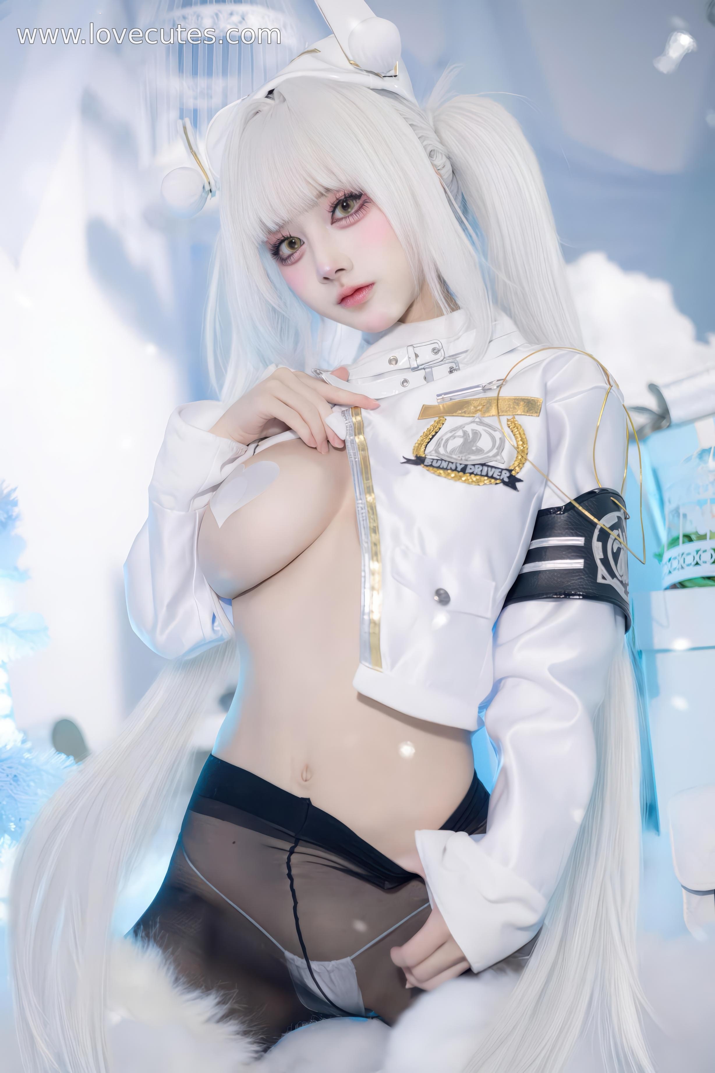 「[コスプレ] 沖田凜花 - 碧藍航線 光輝：黒ストッキングの魅力、御姐の気品と美乳の曲線 26P」