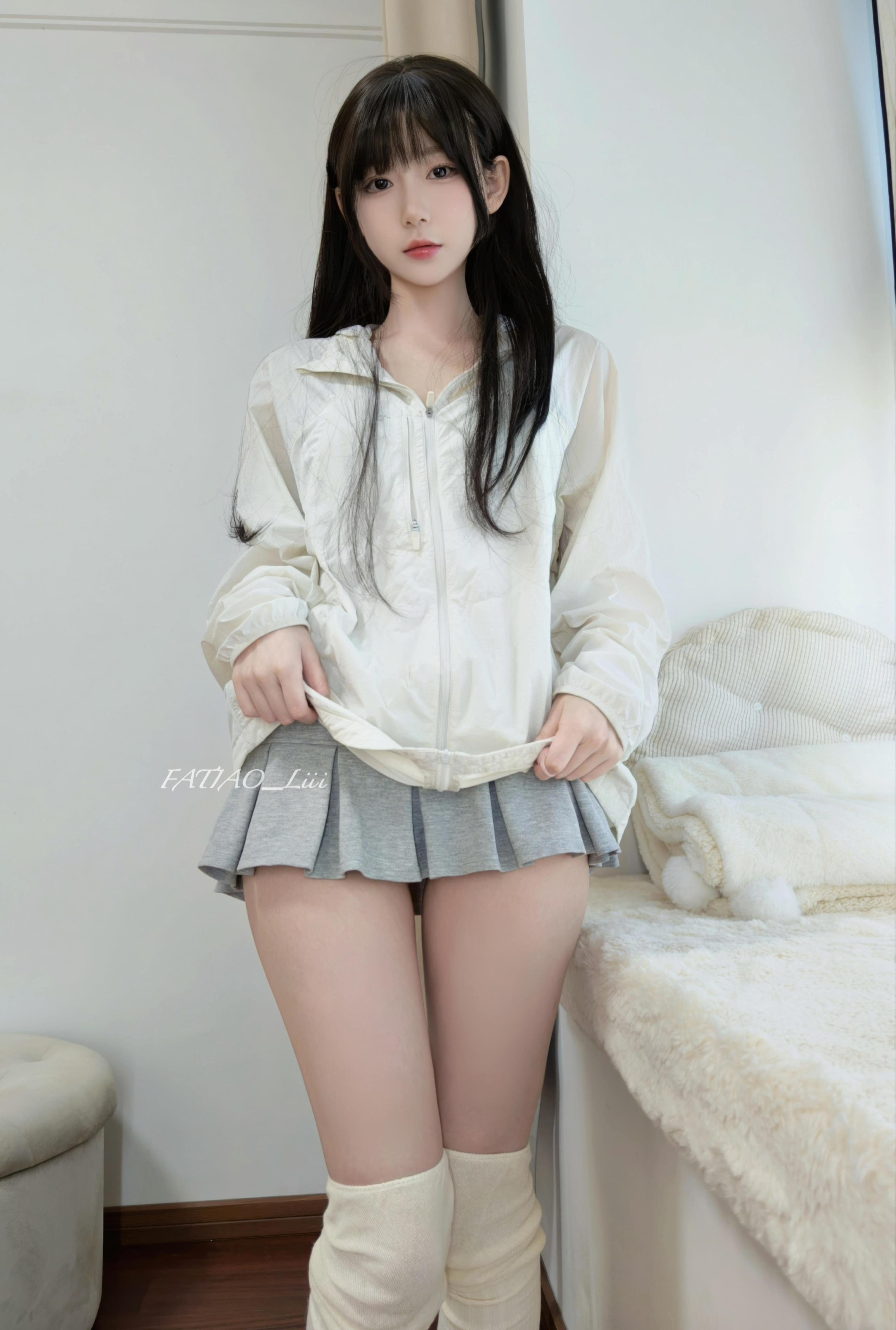 [写真] 发条少女(迷之呆梨) - 超ミニスカート：短いスカートでキュートかつセクシーな雰囲気 18P1V