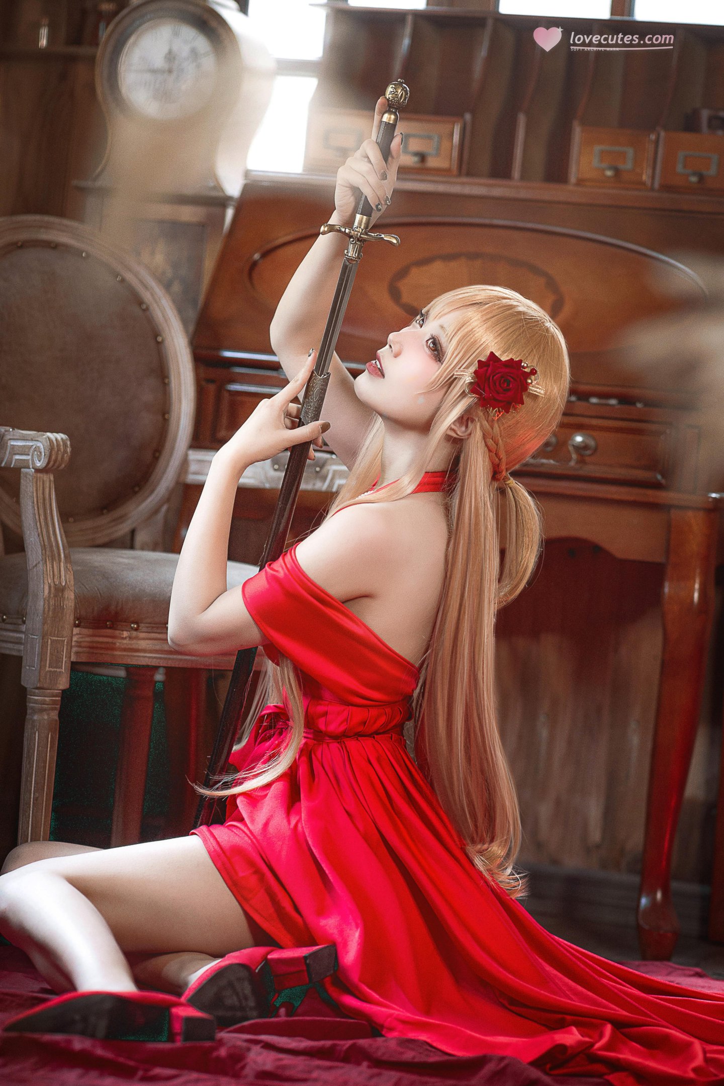 [costume play] 切切Celia - 亚丝娜紅色禮服：造型搶眼，角色氣質完美掌握，優雅中帶點性感 28P