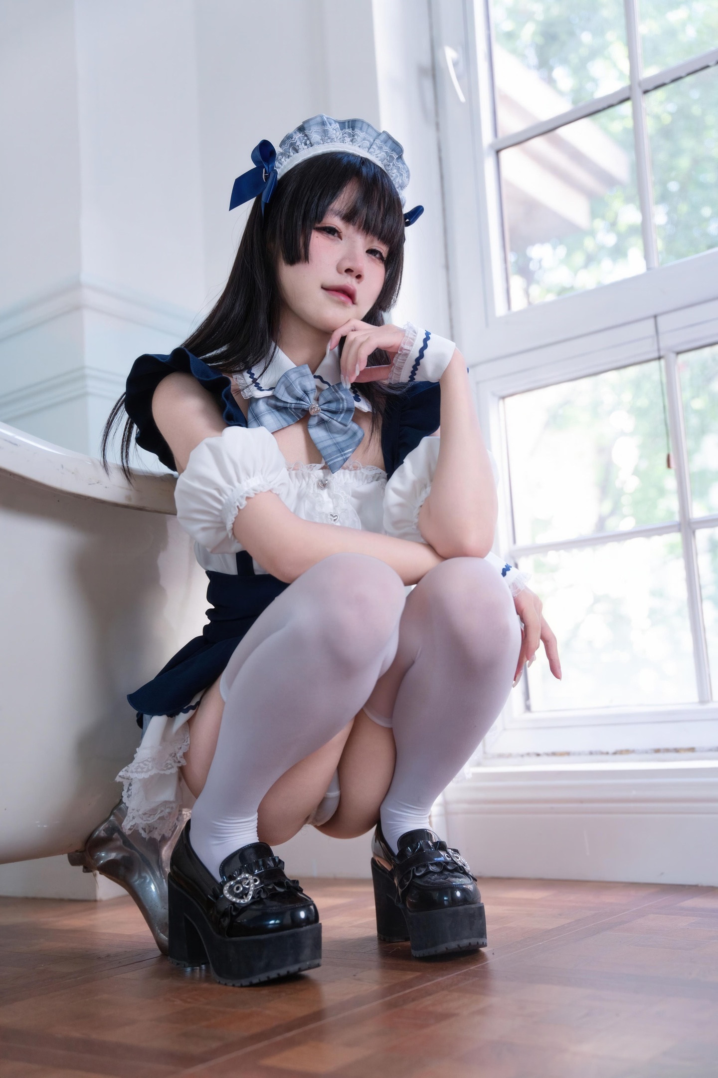 [Cosplay] Shimizu Nagi - Maid Service Theme: Sweet Maid Vibes Enhanced by White Stockings, Pure and Adorable 68P