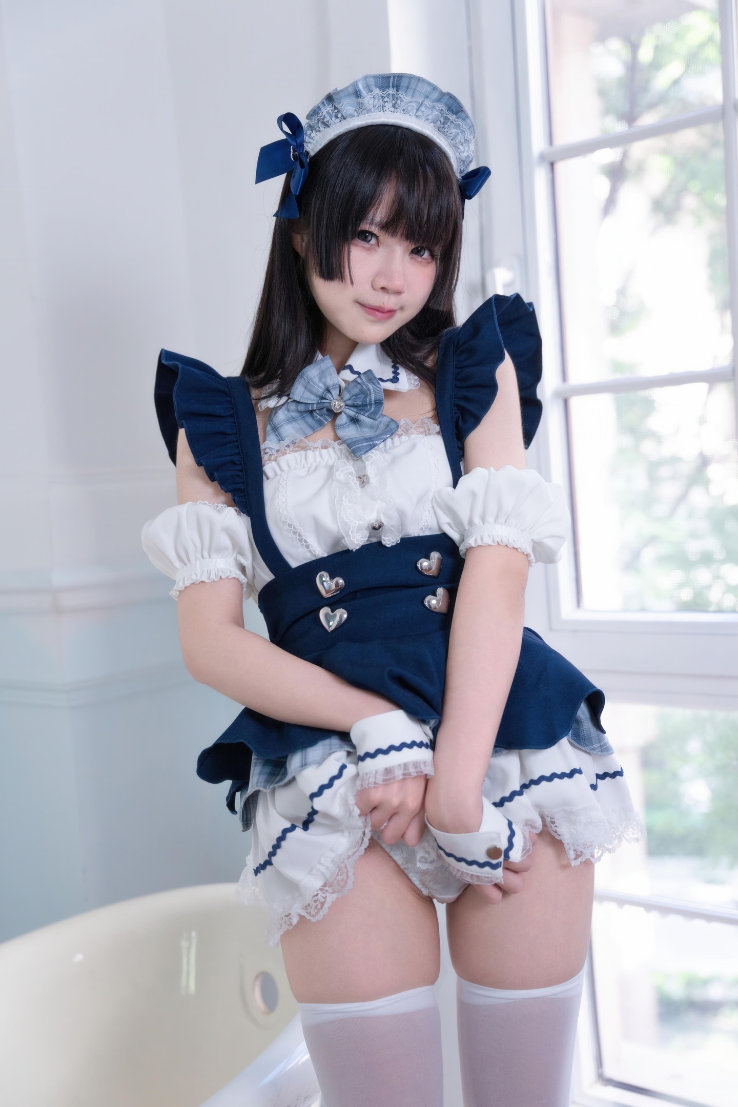 [Cosplay] Shimizu Nagi - Maid Service Theme: Sweet Maid Vibes Enhanced by White Stockings, Pure and Adorable 68P