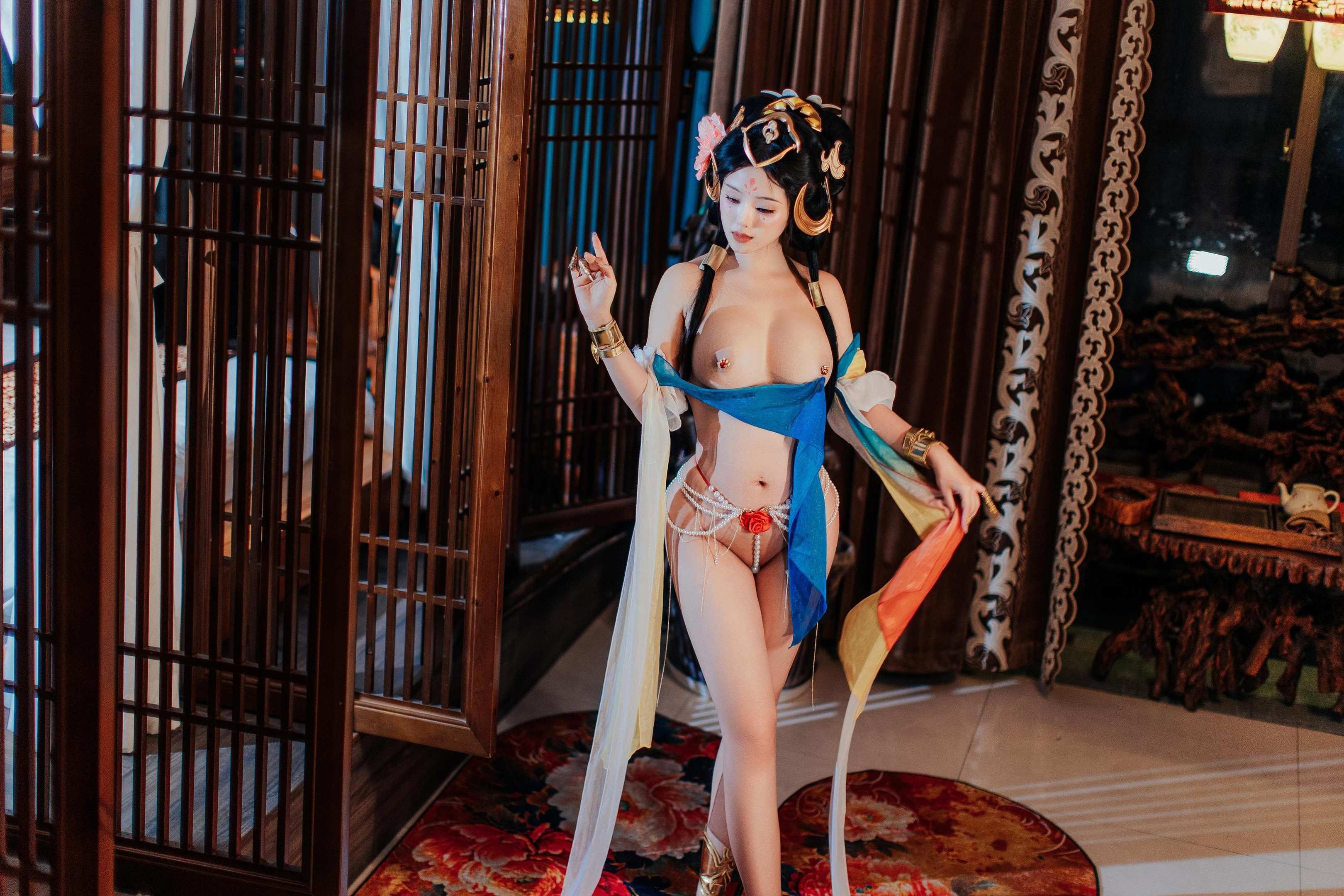 [คอสเพลย์] ไททาเนียมอัลลอย TiTi - หยางหยู่หวน: ความงามแบบโบราณที่ลงตัว ภาพลักษณ์ที่กล้าหาญ สัดส่วนและบรรยากาศที่ดึงดูด 85P1V
