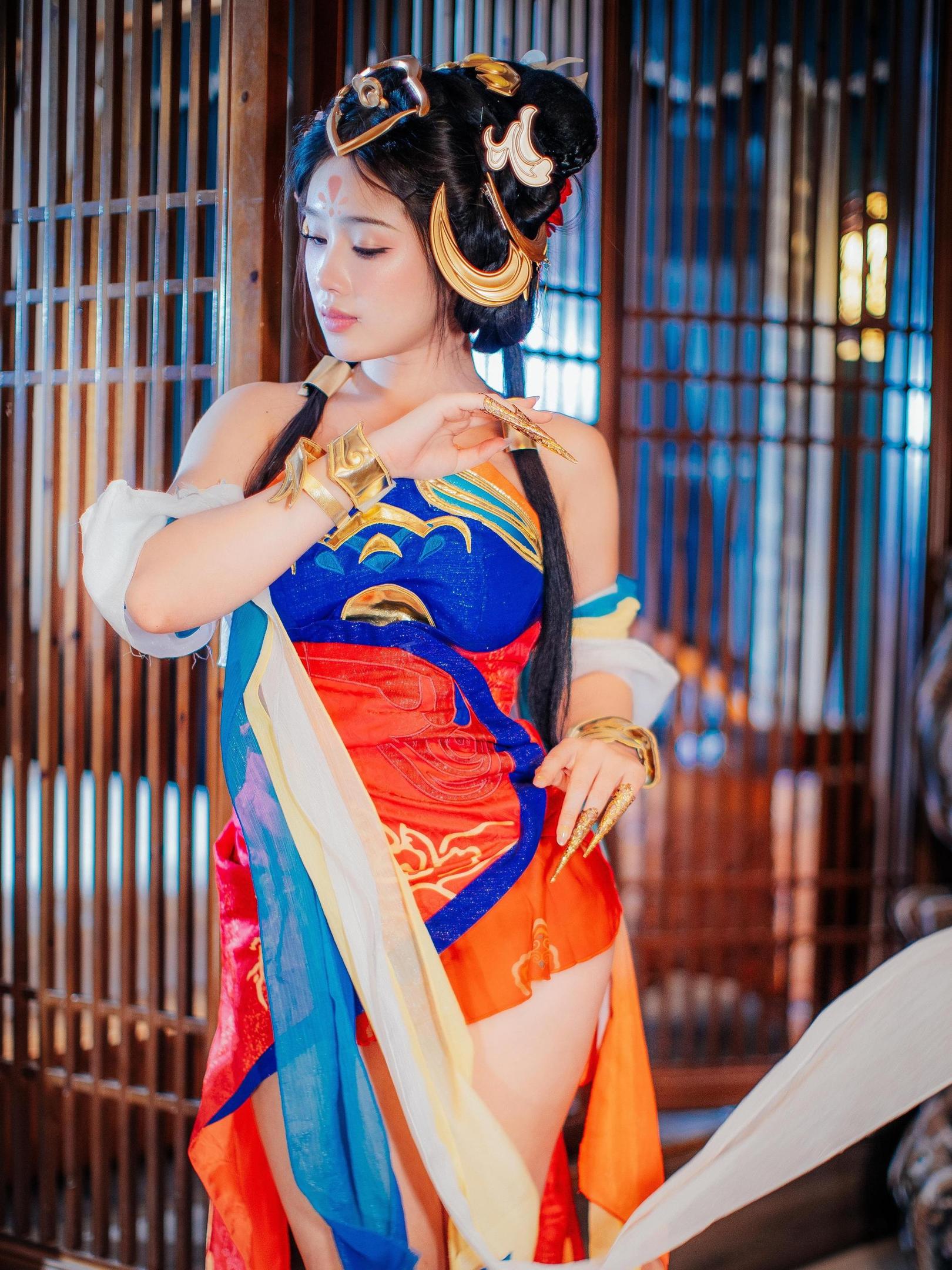 [คอสเพลย์] ไททาเนียมอัลลอย TiTi - หยางหยู่หวน: ความงามแบบโบราณที่ลงตัว ภาพลักษณ์ที่กล้าหาญ สัดส่วนและบรรยากาศที่ดึงดูด 85P1V