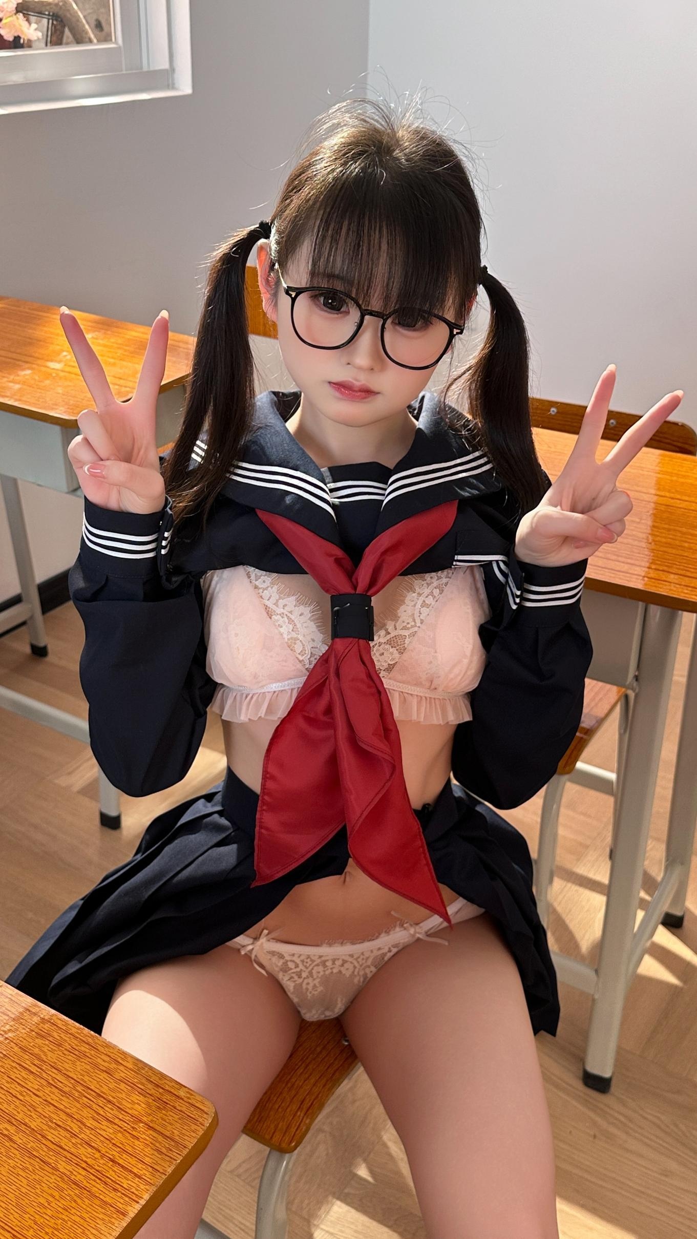[写真] 幼水鈴衣 - 靡途：JK制服搭配雙馬尾眼鏡的少女感，清純可愛氛圍十足，細節蕾絲更添分數 169P