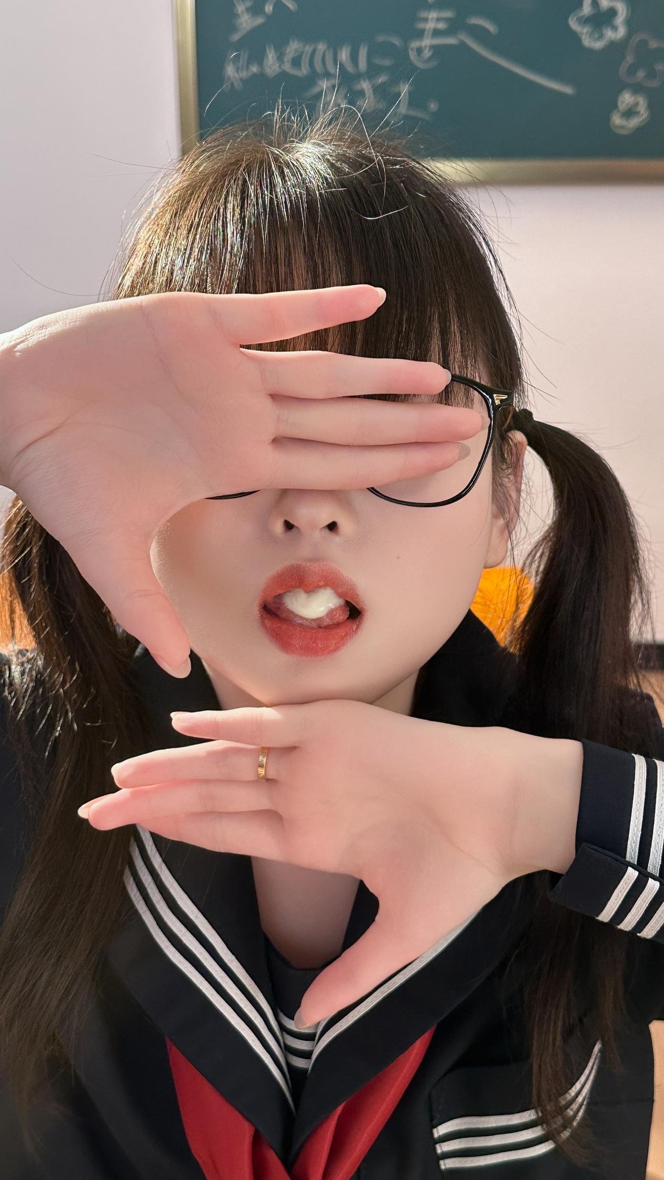 [写真] 幼水鈴衣 - 靡途：JK制服搭配雙馬尾眼鏡的少女感，清純可愛氛圍十足，細節蕾絲更添分數 169P