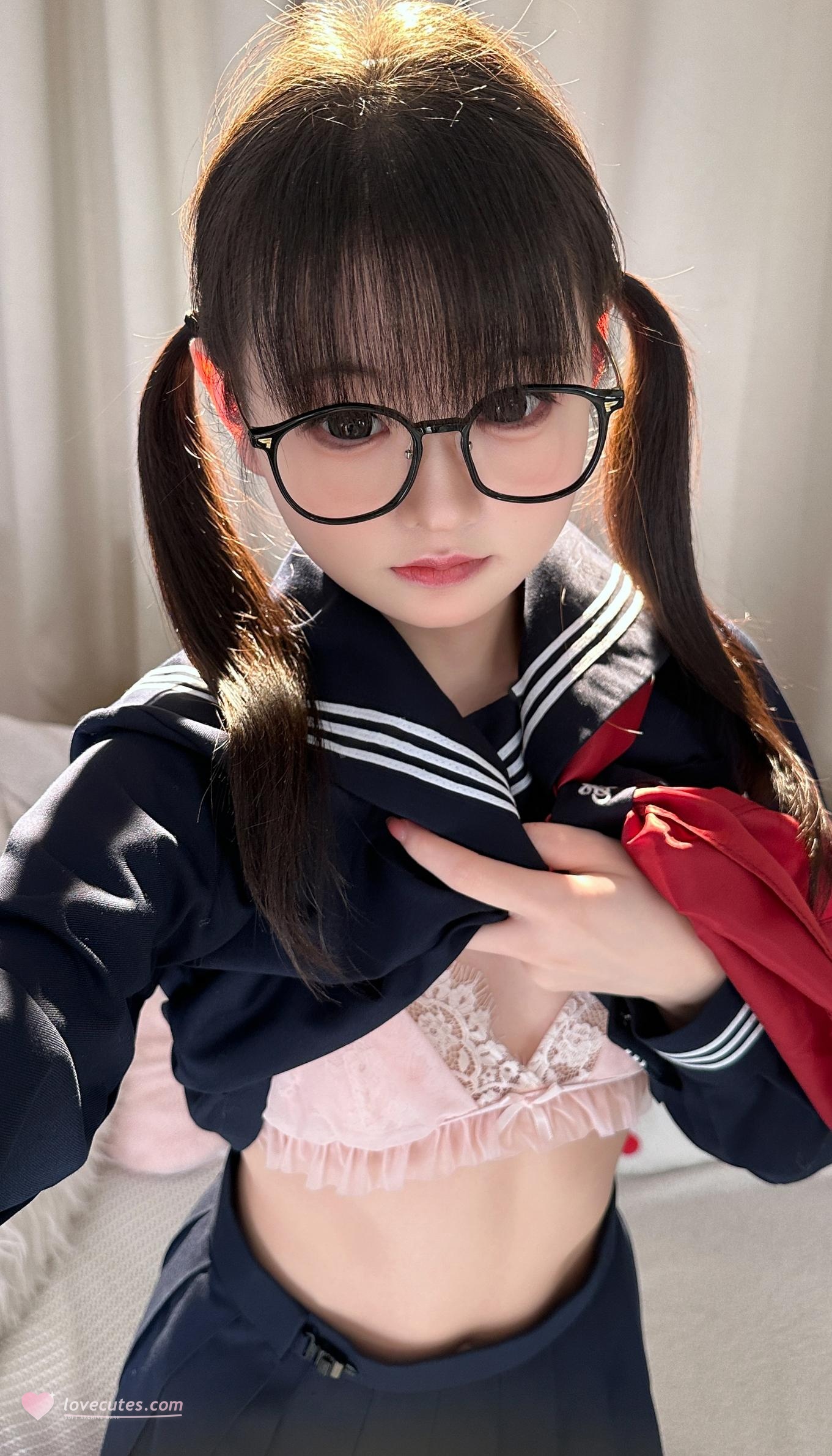 [Ảnh] Thiếu Nữ Yêu Nước - Mĩ Đồ: Phong Cách JK với Tóc Đuôi Ngựa và Kính, Nét Dễ Thương Trong Không Gian Trong Sáng, Chi Tiết Ren Tăng Điểm 169P