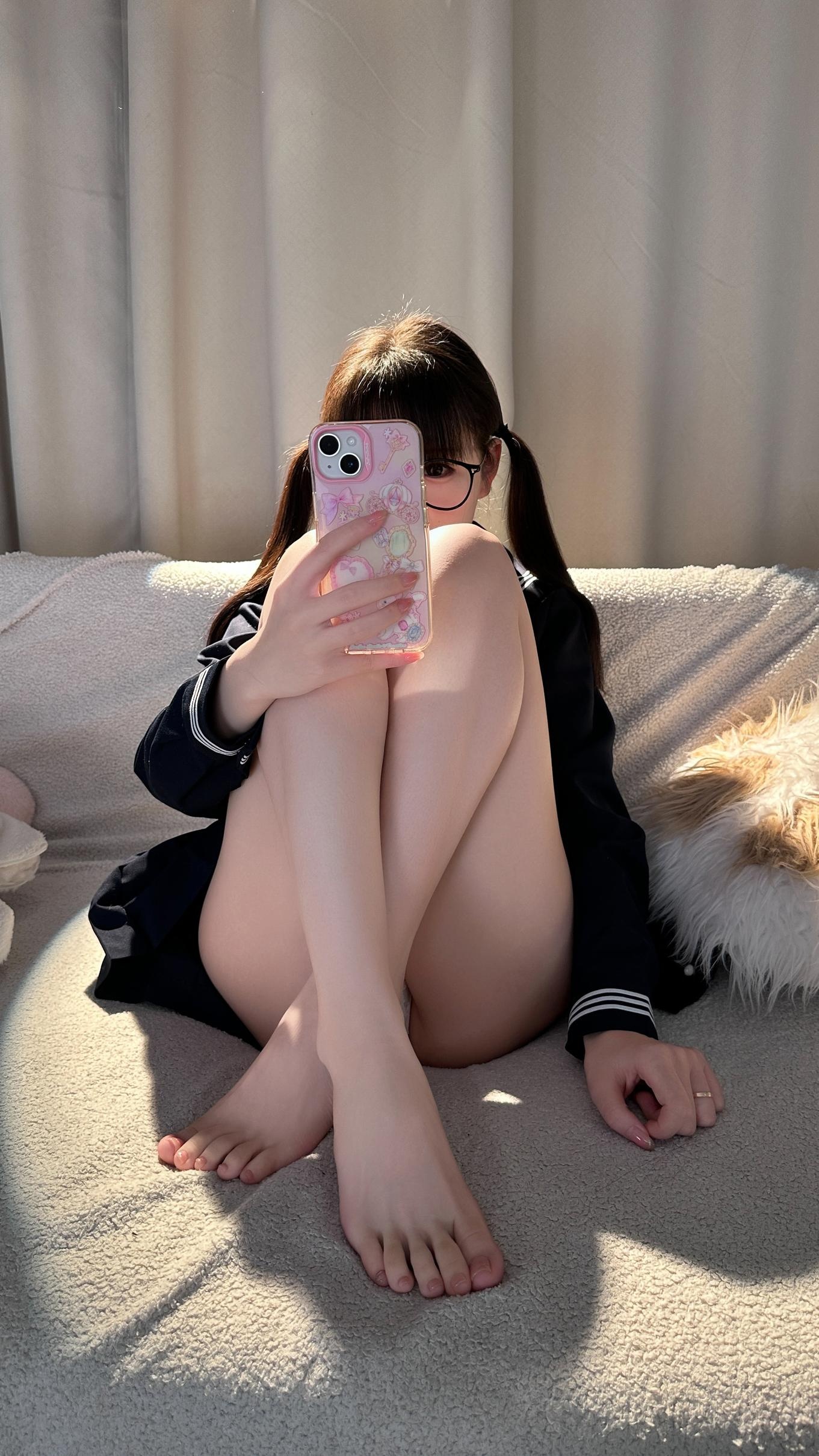[写真] 幼水铃衣 - 靡途：JK制服搭配双马尾眼镜的少女感 清纯可爱氛围很足 细节蕾丝也很加分 169P