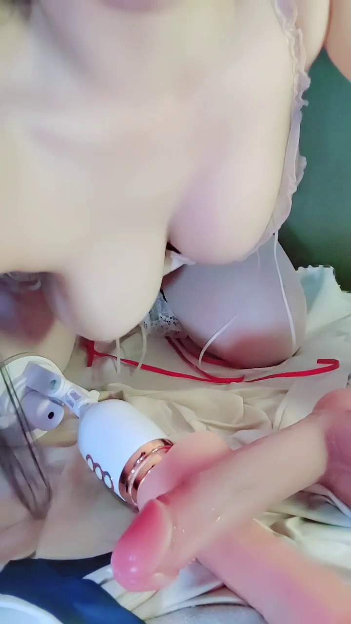 [Private] Shao Luo Lele - Nineteen-Year-Old Delicate Custom: Sweet White Stocking Atmosphere with Minimal Props, Bolder Visuals 33P2V