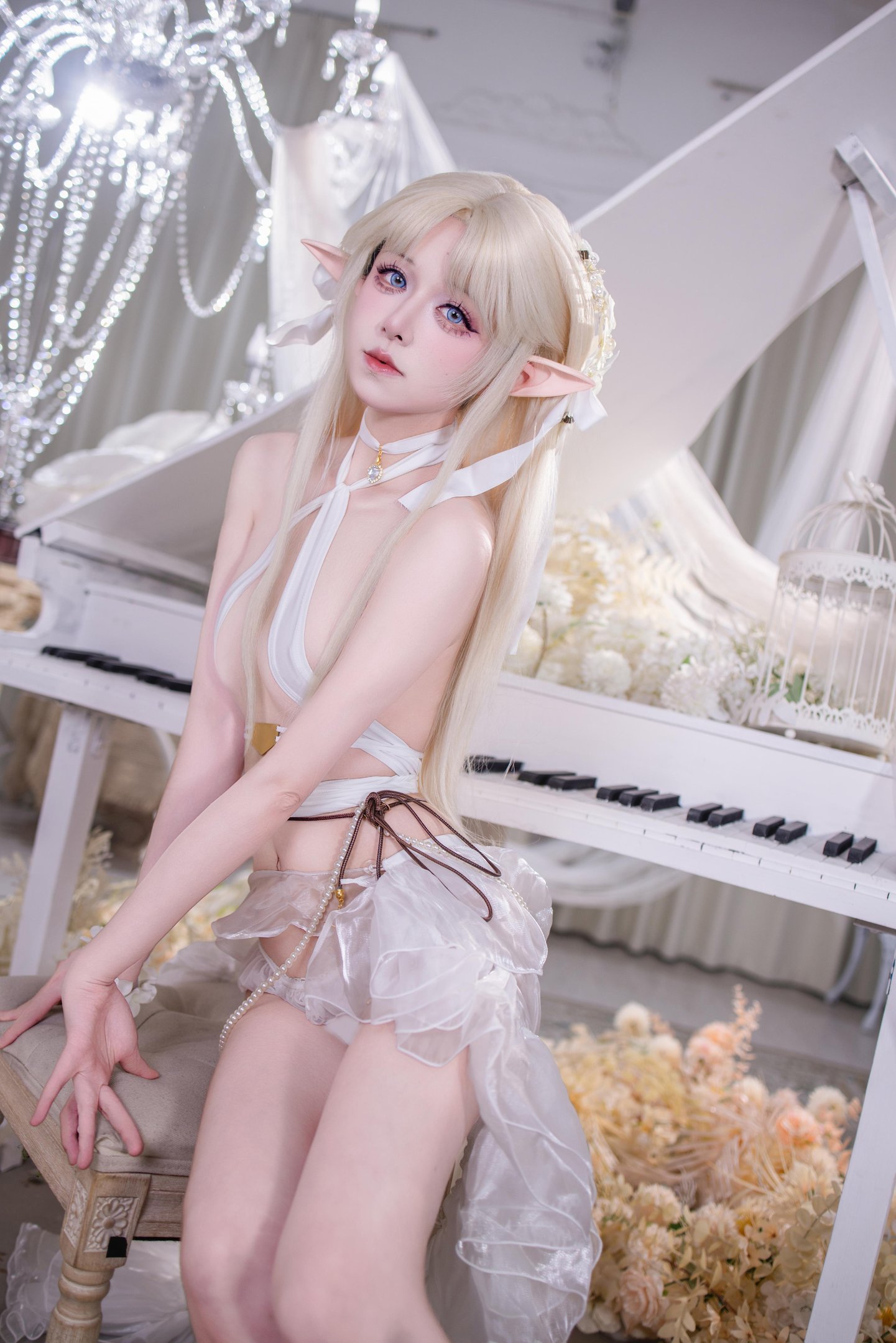[cosplay] 雙木扶蘇 - 布雷斯特白天使：清冷優雅的白天使造型，苗條身形搭配高跟鞋，美腿線條搶眼 40P