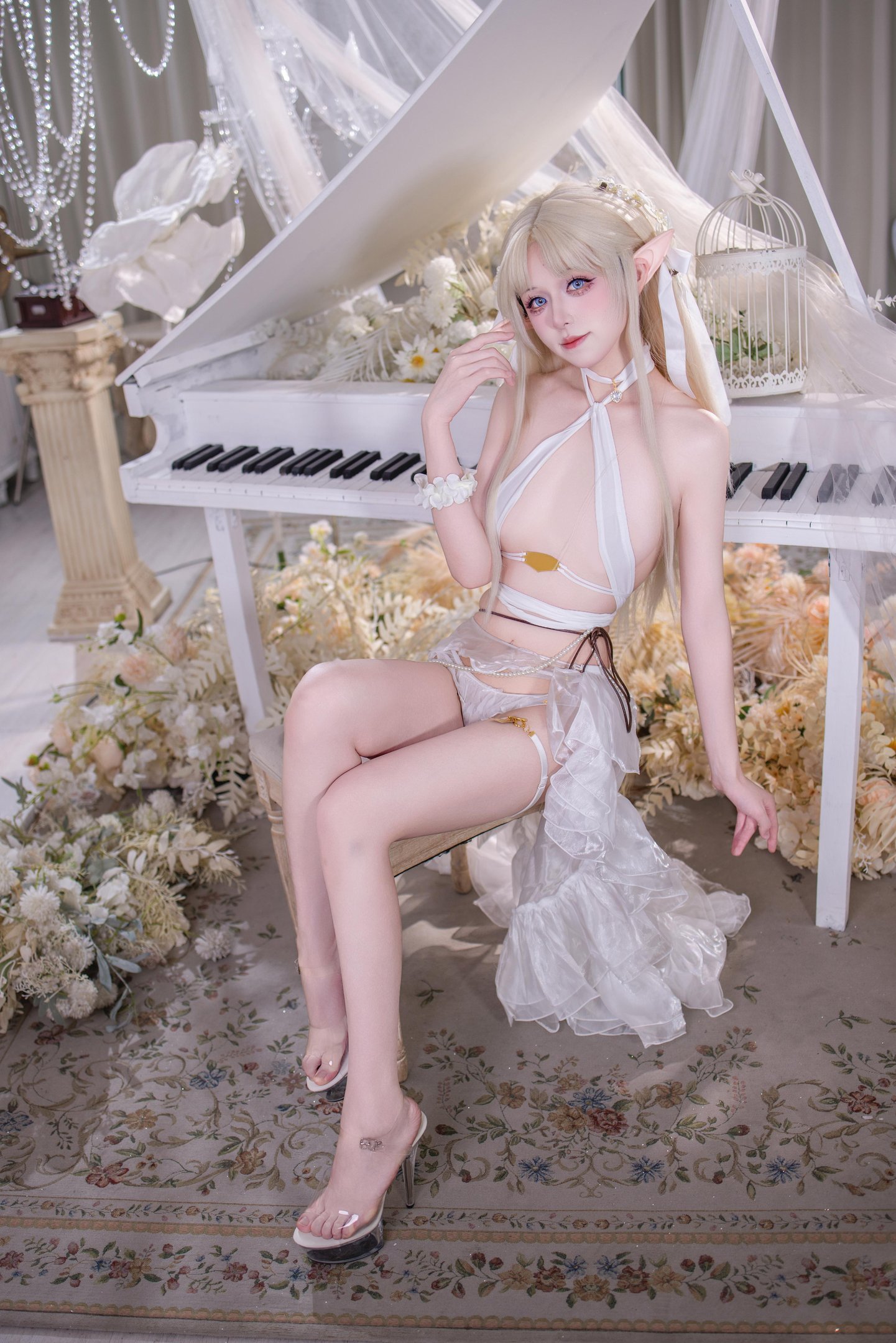 [cosplay] 雙木扶蘇 - 布雷斯特白天使：清冷優雅的白天使造型，苗條身形搭配高跟鞋，美腿線條搶眼 40P