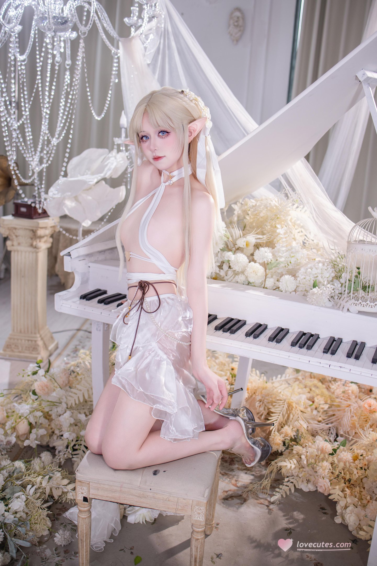 [costume] Song Mộc Phù Tô - Bạch Thiên Sứ: Hình ảnh thanh tao, duyên dáng với dáng người mảnh mai và giày cao gót, đường cong chân nổi bật 40P