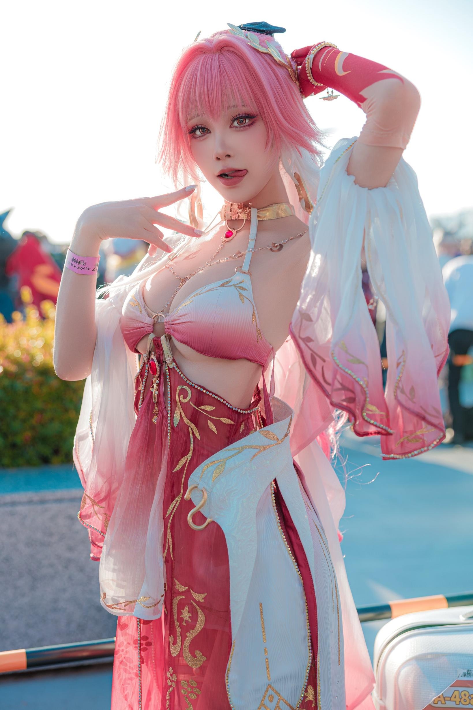 [Cosplay] Shui Miao Aqua - Mingchao Changli C107 Event Photos: Captivating Atmosphere with 29 Shots