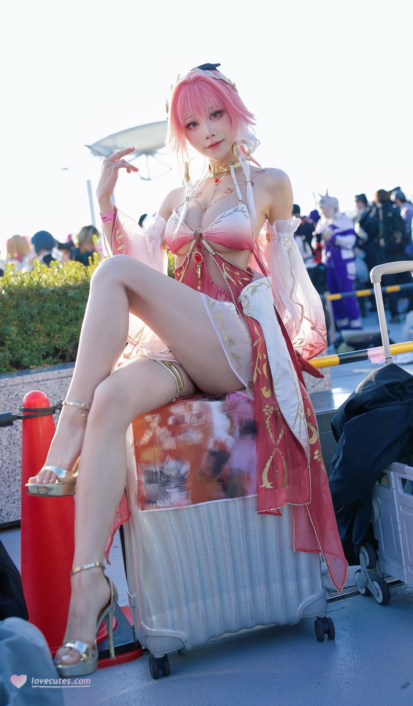 [Cosplay] Shui Miao Aqua - Mingchao Changli C107 Event Photos: Captivating Atmosphere with 29 Shots