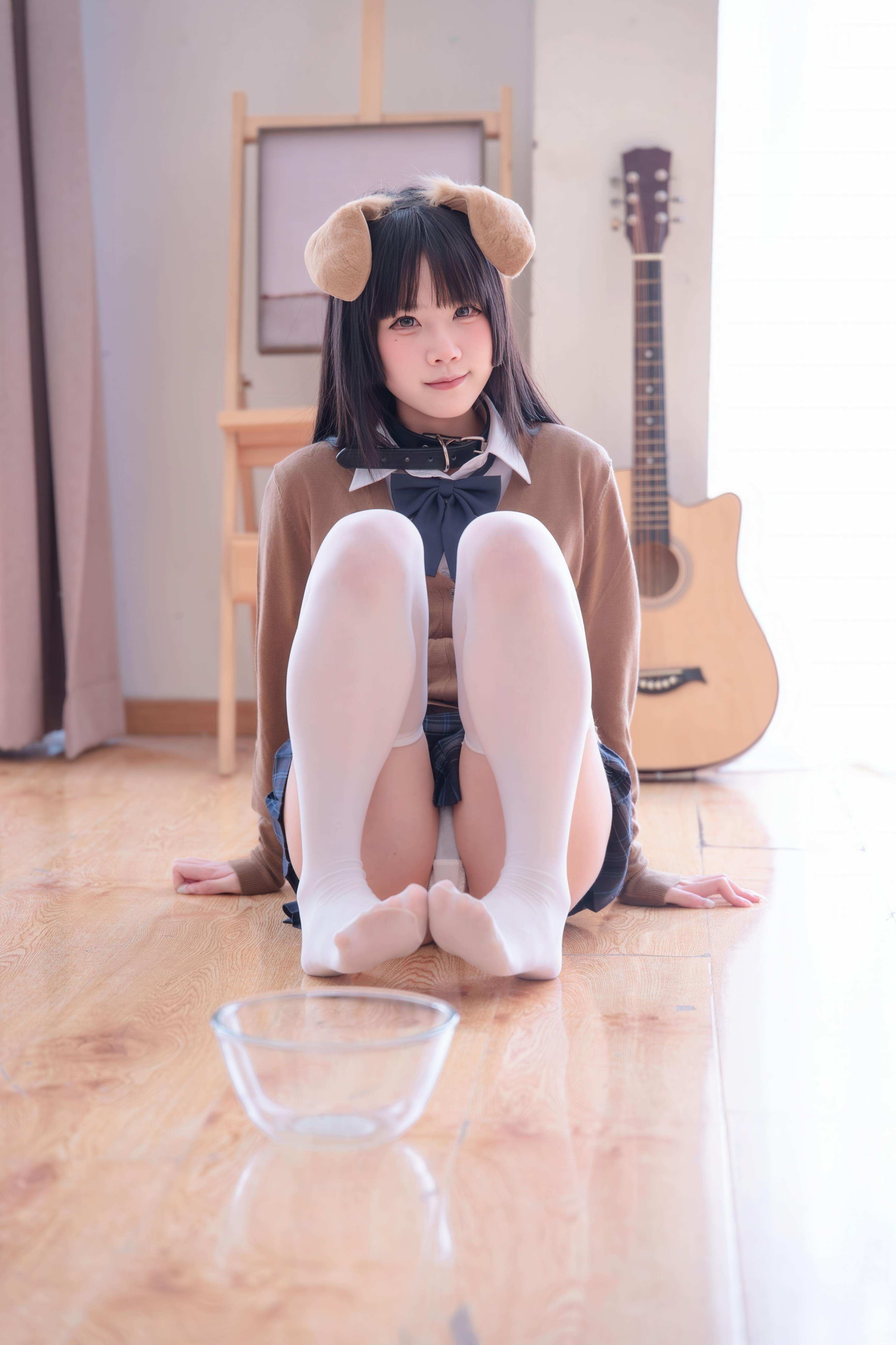 [costume play] 清水凪 - 小凪汪汪：JK制服搭配白絲的甜美氛圍 可愛元氣感十足 56P