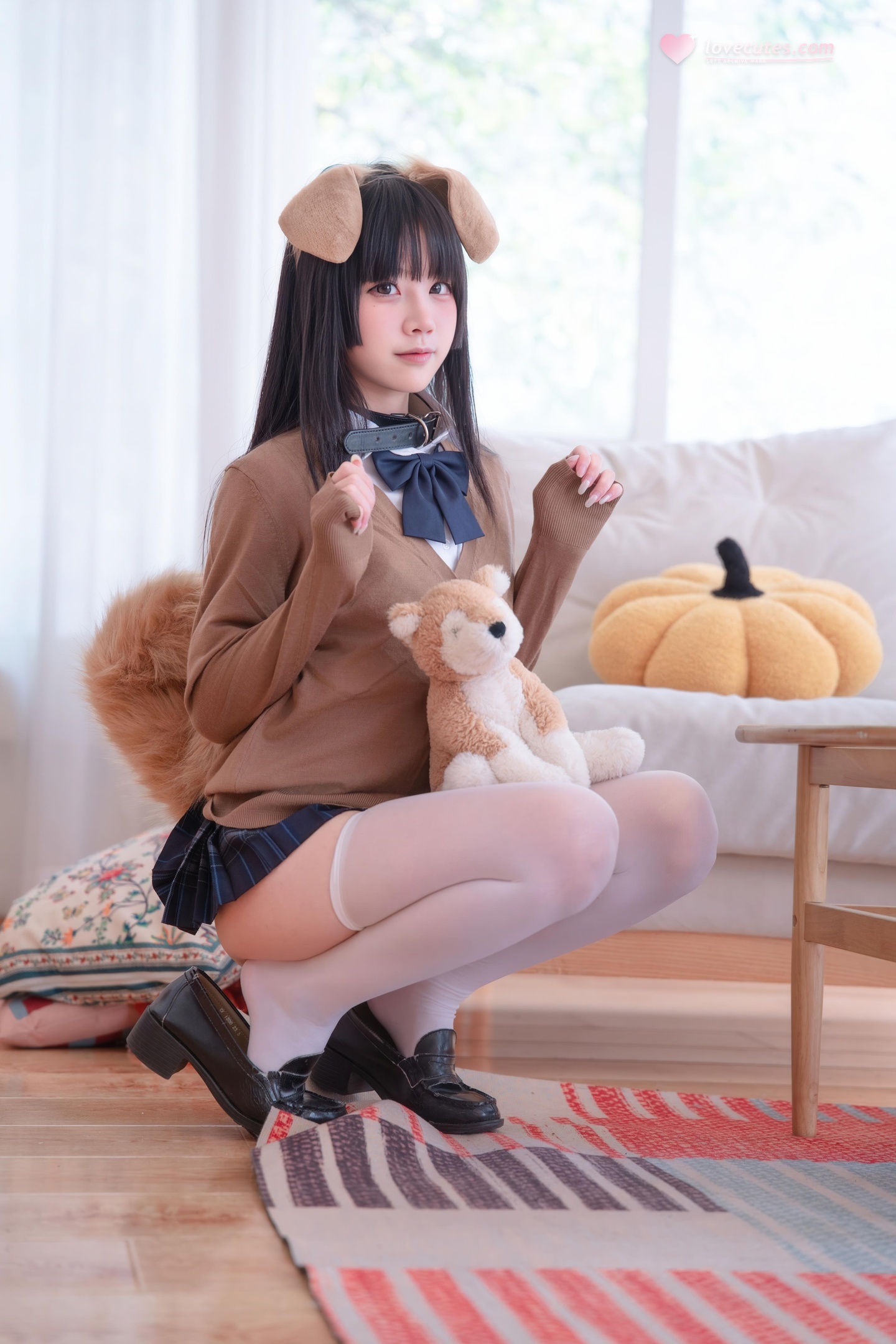 [Cosplay] Shimizu Nagi - Konomi Wang: Sweet Vibes of JK Uniform with White Stockings, Full of Cute Energy, 56P