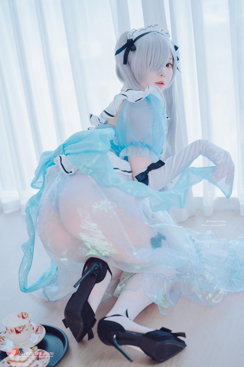 [cosplay] 霜月shimo - NIKKE灰姑娘女僕裝VOL.2：白絲高跟鞋質感在線，白嫩氛圍襯托美乳曲線，甜辣女僕氣場拉滿 33P