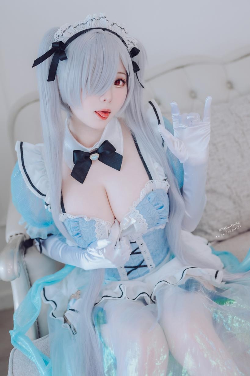 [cosplay] 霜月shimo - NIKKE灰姑娘女僕裝VOL.2：白絲高跟鞋質感在線，白嫩氛圍襯托美乳曲線，甜辣女僕氣場拉滿 33P