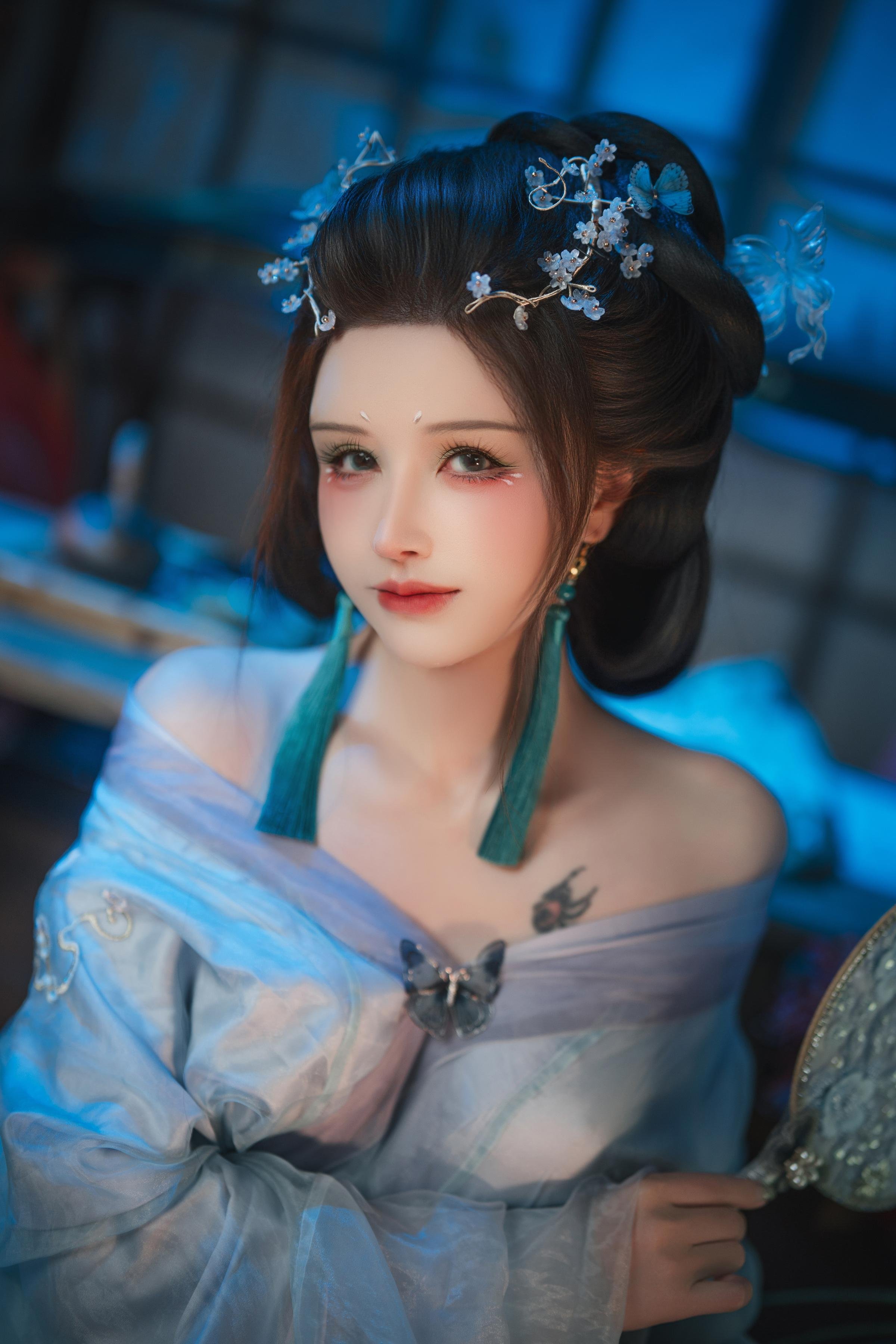 [cosplay] 鹿八歲 - 碎蝶夢：唯美古裝的柔光氛圍夢幻，鏡頭表現更大膽，美腿美乳細節引人注目 195P1V