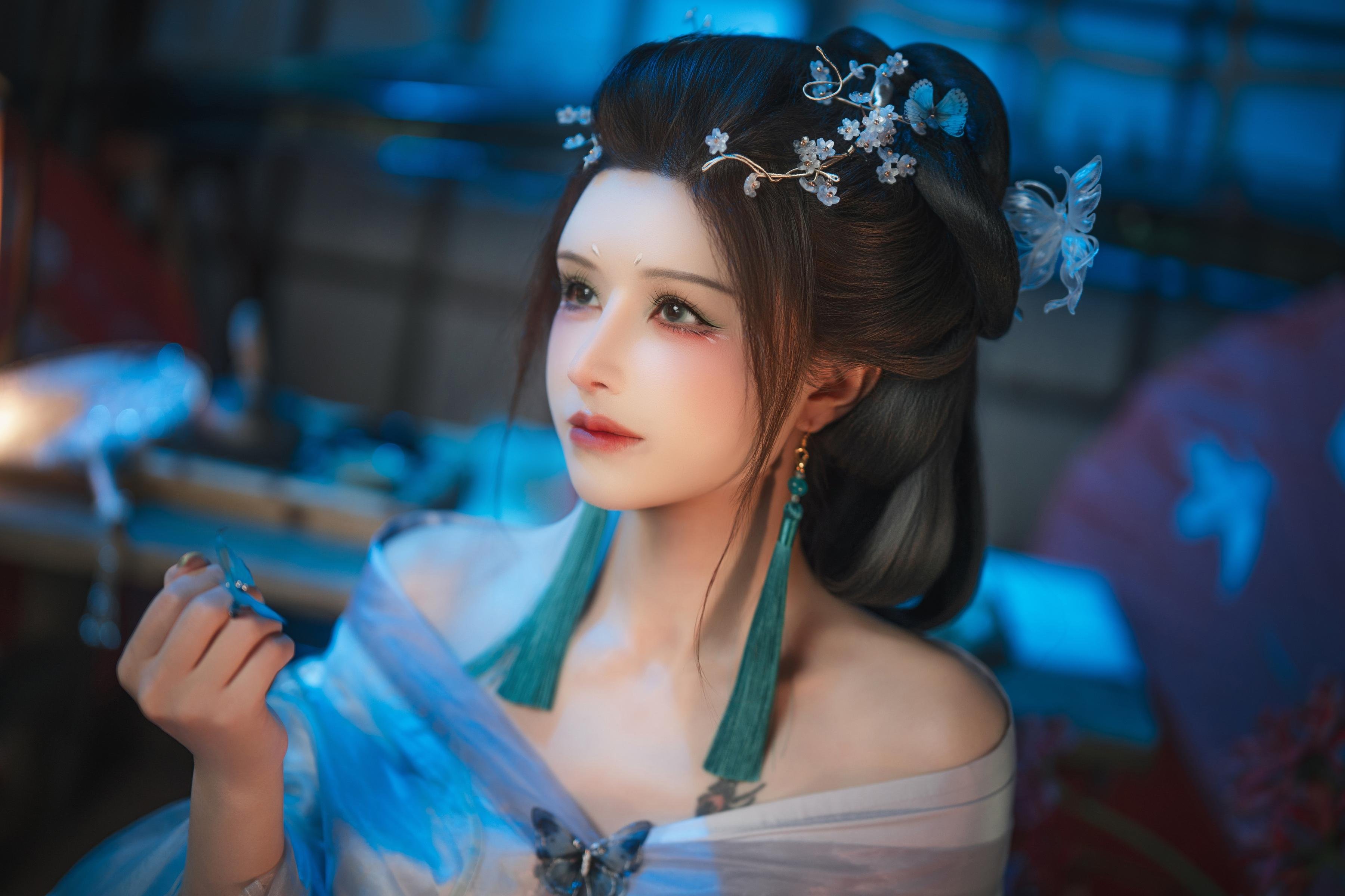 [cosplay] 鹿八歲 - 碎蝶夢：唯美古裝的柔光氛圍夢幻，鏡頭表現更大膽，美腿美乳細節引人注目 195P1V