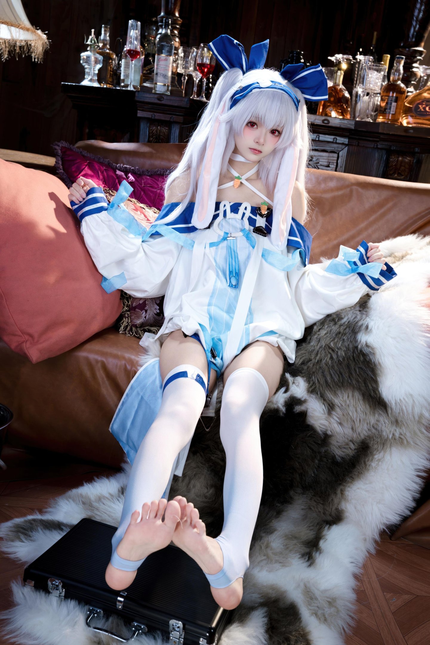 '[cosplay] 九柒喵 - 拉菲II: Độ trung thực nhân vật ấn tượng, cô gái với tất trắng và đôi chân ngọc 46P'