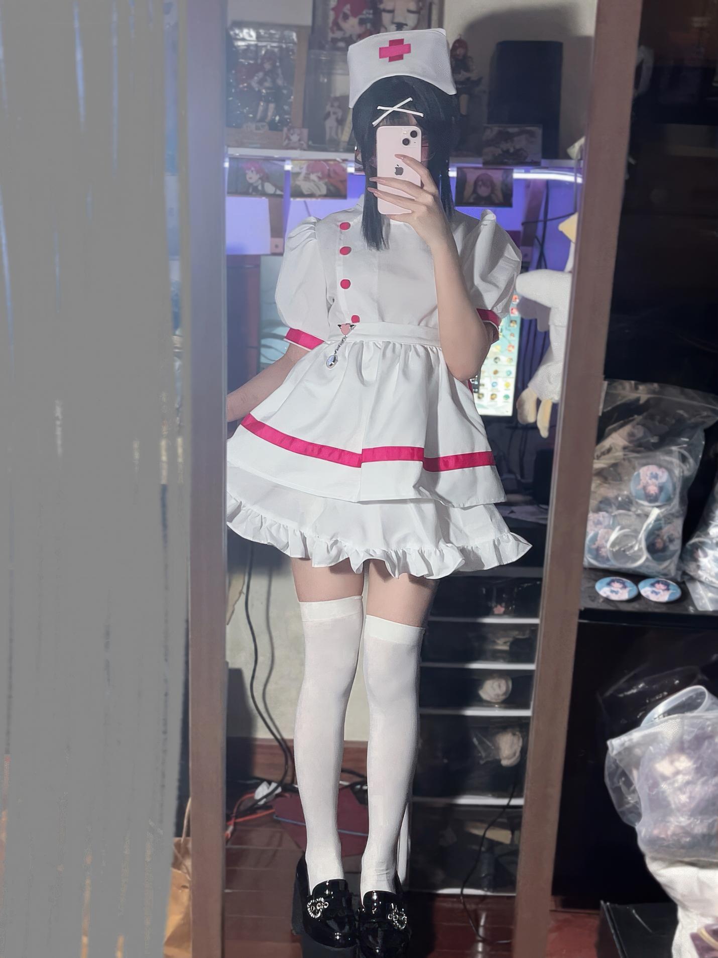 [costume play] 清水凪 - 夜勤小護士：白絲眼鏡護士造型 夜班氛圍下的清純制服風 31P