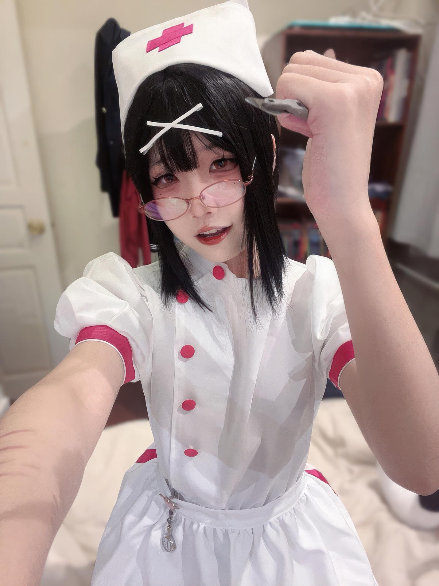 [Cosplay] Shimizu Nagi - Night Shift Nurse: Pure Uniform Style with White Stockings and Glasses, 31P