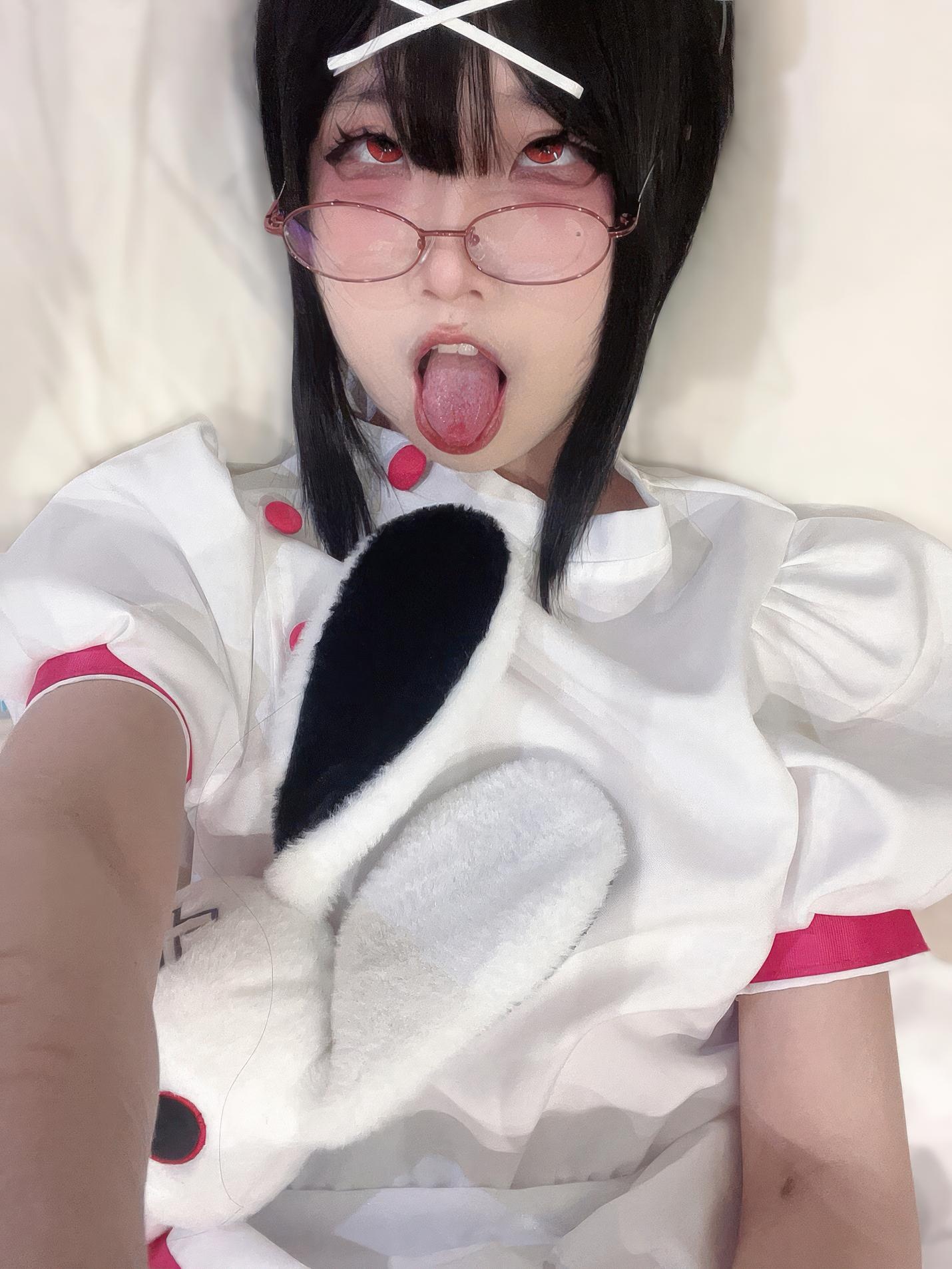 [Cosplay] Shimizu Nagi - Night Shift Nurse: Pure Uniform Style with White Stockings and Glasses, 31P