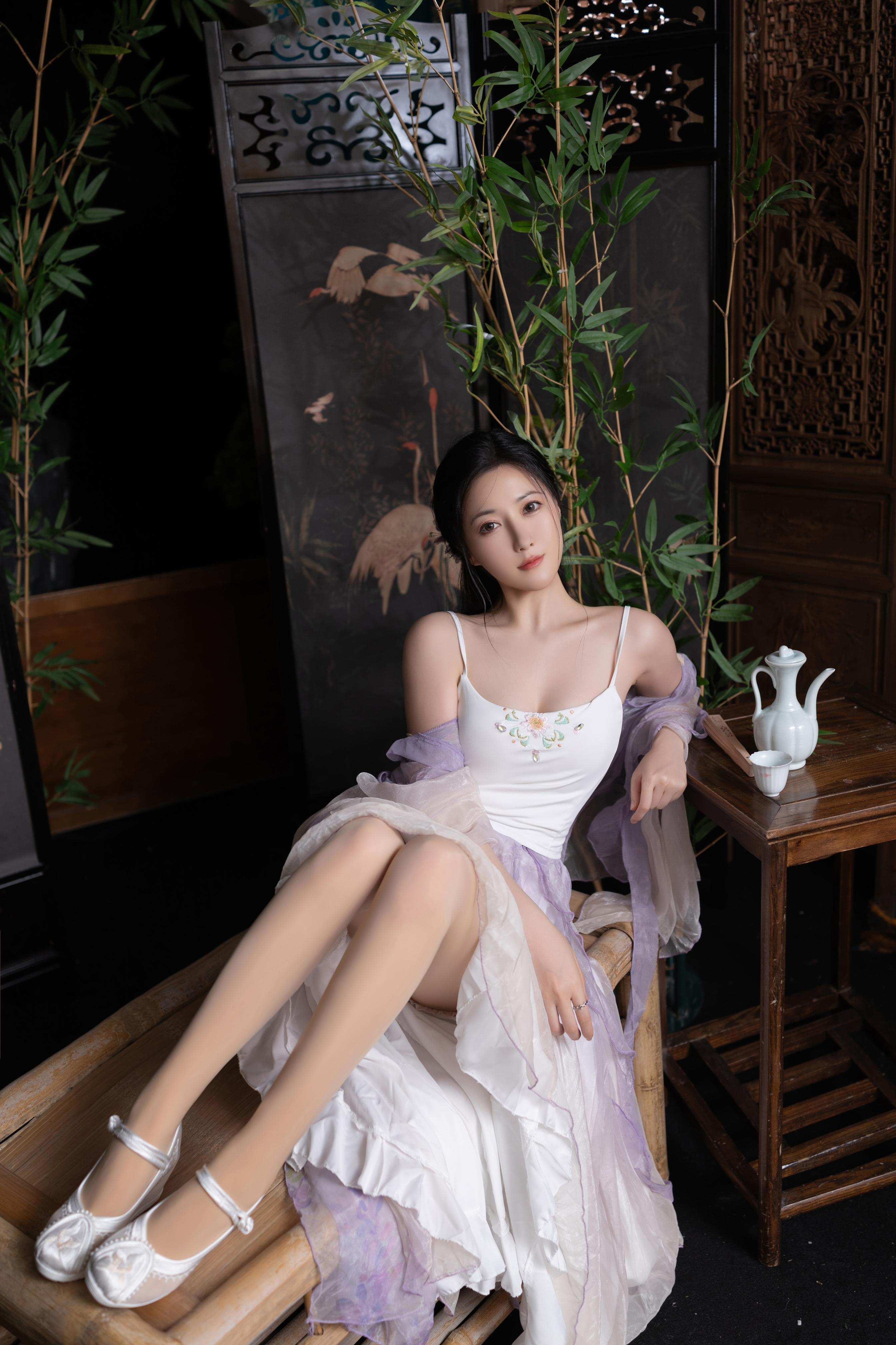 '[Mô Hình] Caviar Fish - Bướm: Không khí nhẹ nhàng dưới chủ đề bướm cổ điển, đường nét chân dài và biểu cảm ấn tượng 120P'