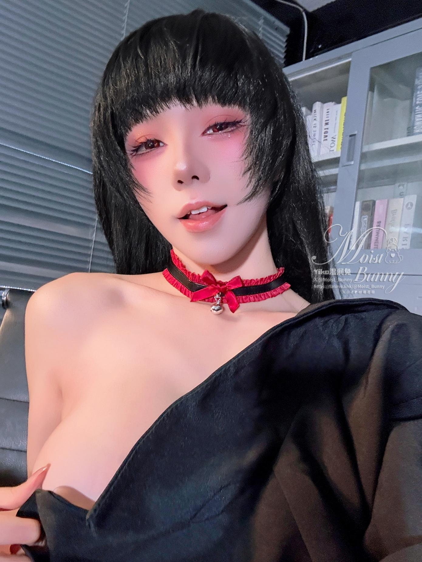 【コスプレ】ねんねんだんごうさぎ 咬みつきうさぎ娘 - 調月莉音：うさぎ娘の気質をキャラクターに融合 高いヒールと黒ストッキングの冷たい雰囲気 94P2V