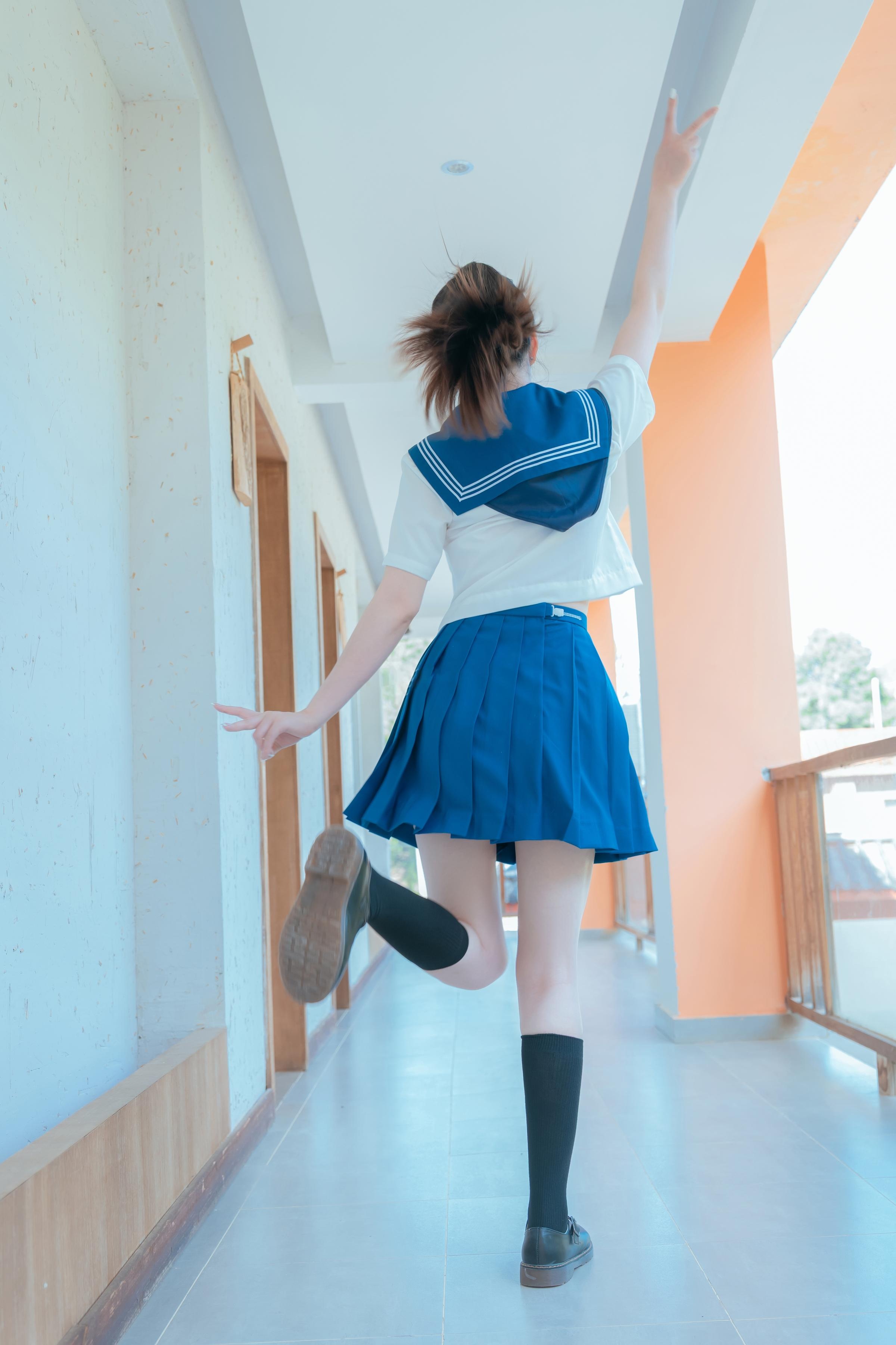[Photos] Nnian - Summer Bubbles JK: A Blend of Innocence and Sensuality in Outdoor Uniform Theme 78P