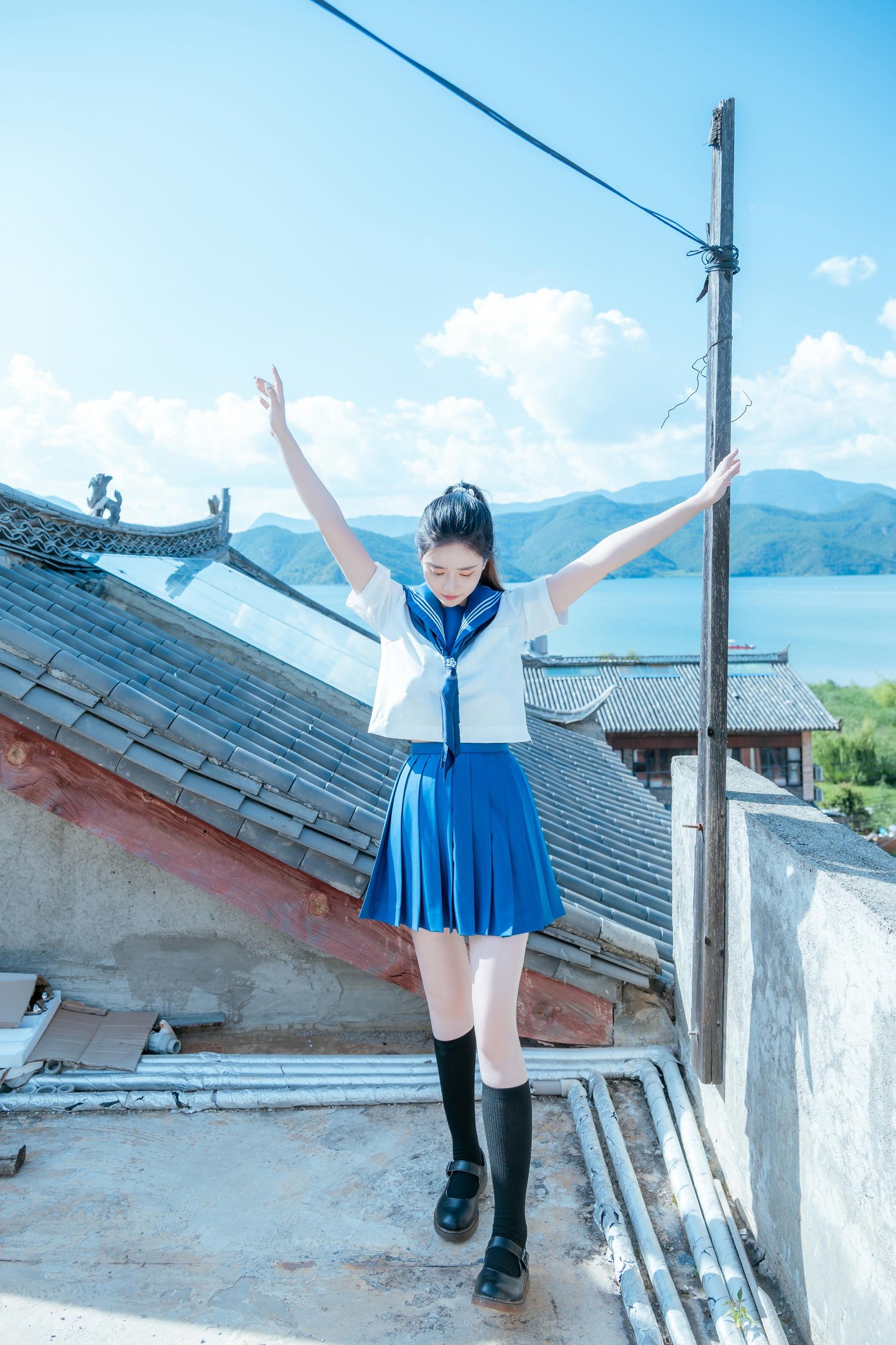 [写真] 年年Nnian - 泡沫の夏JK：夏のアウトドア制服テーマ 清純とセクシーが交錯する大人の雰囲気 78P