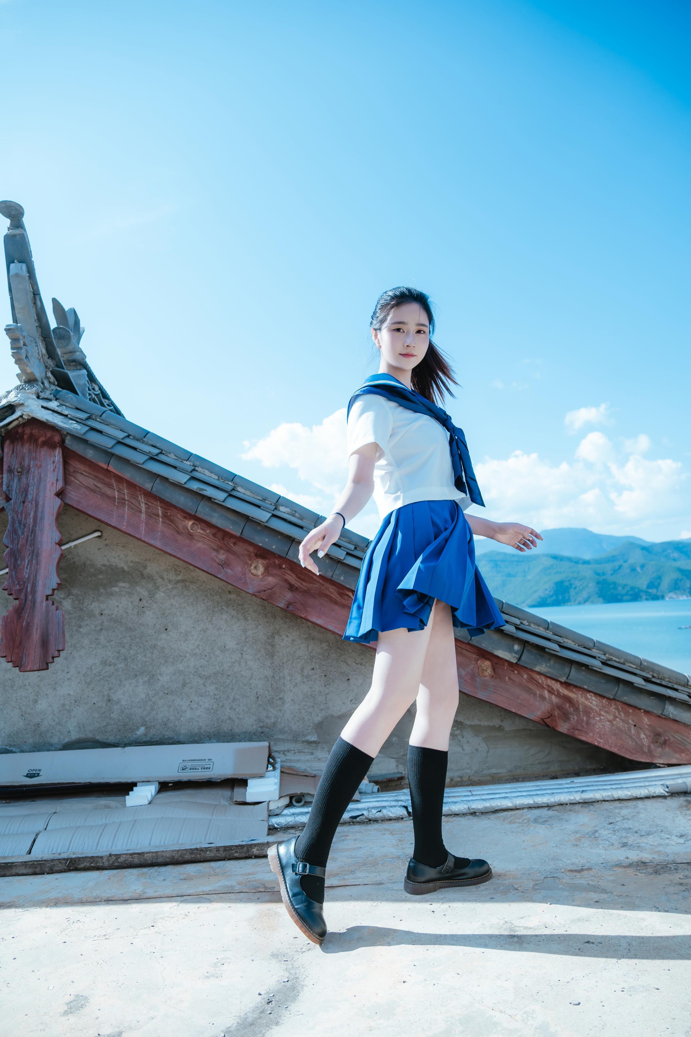 [写真] 年年Nnian - 泡沫の夏JK：夏のアウトドア制服テーマ 清純とセクシーが交錯する大人の雰囲気 78P