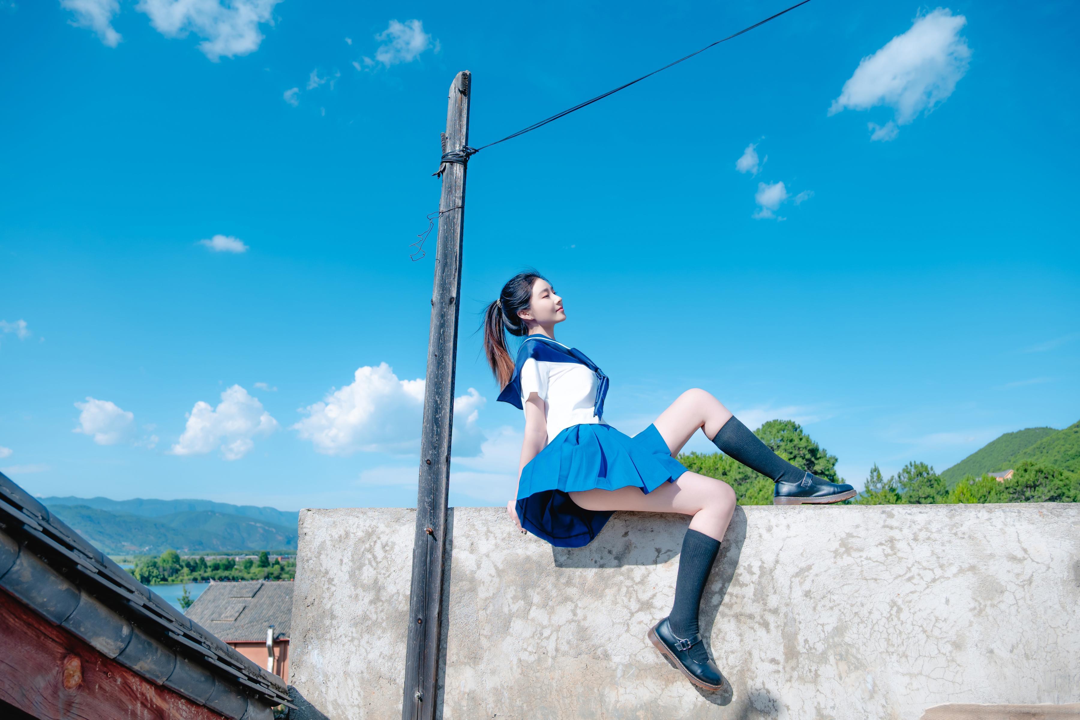 [写真] 年年Nnian - 泡沫の夏JK：夏のアウトドア制服テーマ 清純とセクシーが交錯する大人の雰囲気 78P