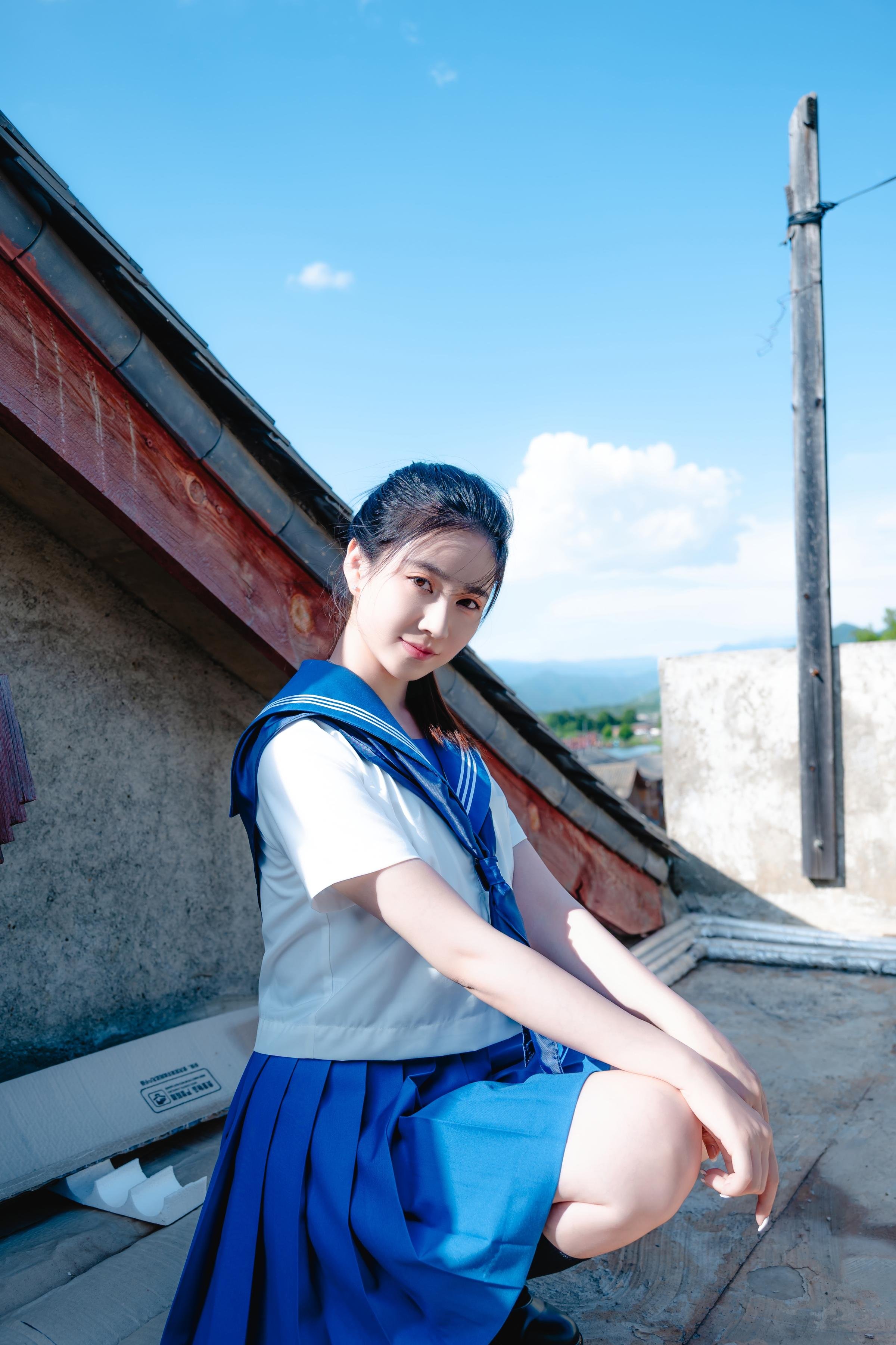[写真] 年年Nnian - 泡沫の夏JK：夏のアウトドア制服テーマ 清純とセクシーが交錯する大人の雰囲気 78P