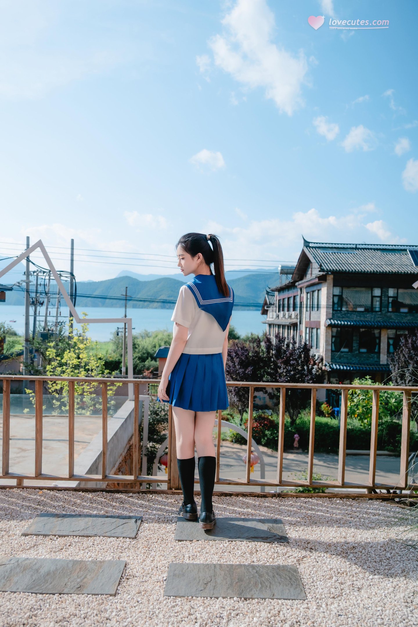 [写真] 年年Nnian - 泡沫の夏JK：夏のアウトドア制服テーマ 清純とセクシーが交錯する大人の雰囲気 78P