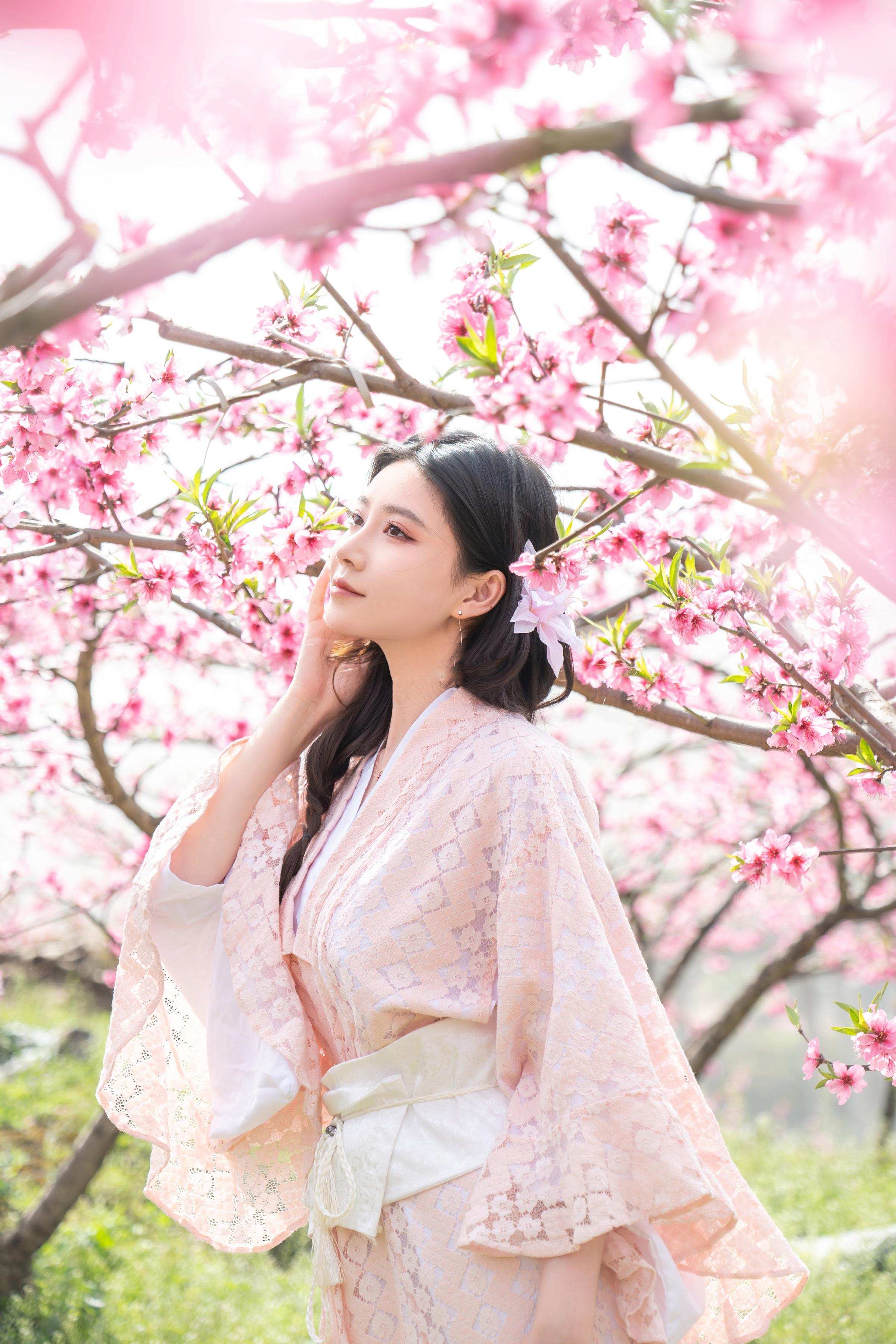 [私房] 年年Nnian - 漫花：櫻花古風外景與和風私房交織 柔美氛圍下的大尺度呈現 86P