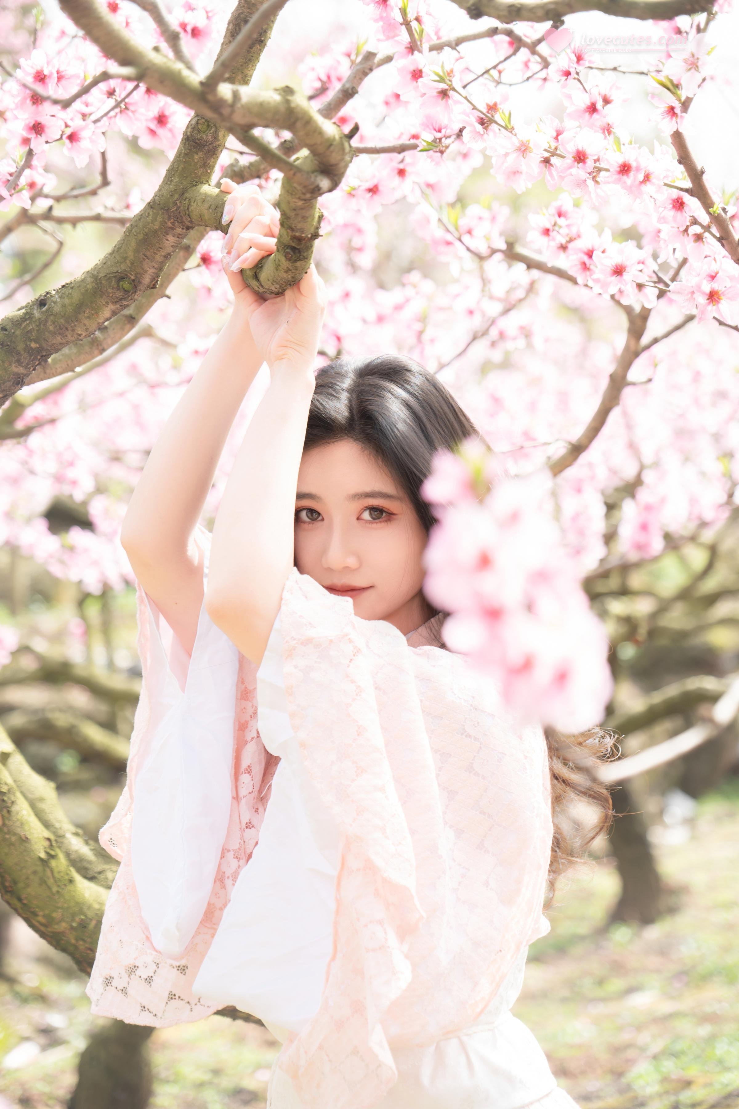 [私房] 年年Nnian - 漫花：櫻花古風外景與和風私房交織 柔美氛圍下的大尺度呈現 86P