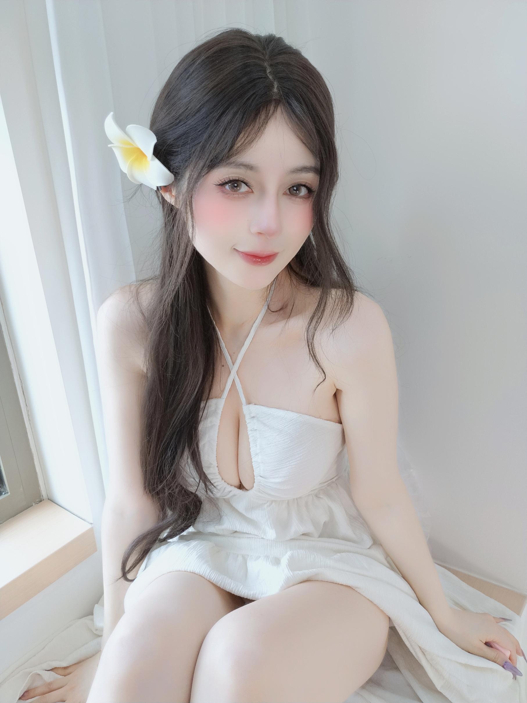 [私房] 白银81 - Fantia 2025年09月会员合集：15套订阅内容收录 轻熟私房与白纱情趣主题共96P6V