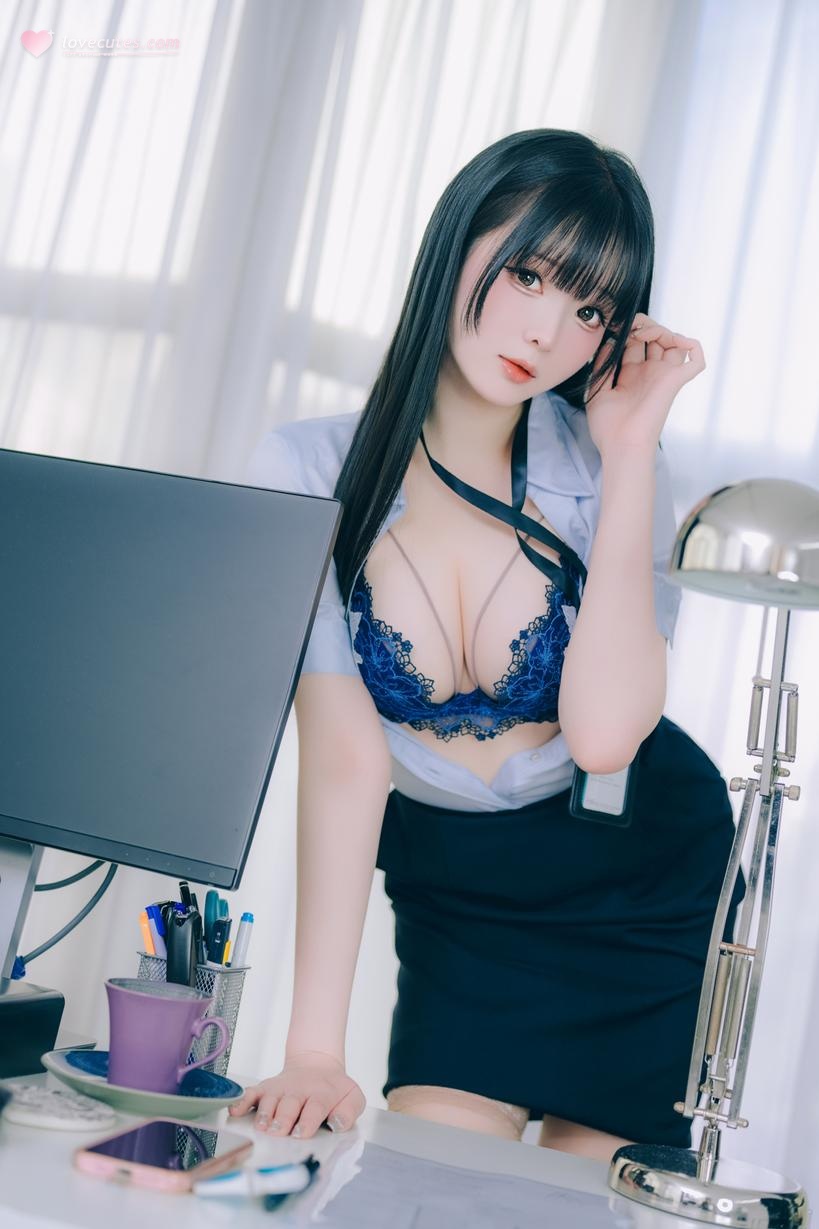 [私房] 霜月shimo - 秘密のオフィス Vol.02：オフィステーマの情趣下着、冷艶な気質と大尺度の雰囲気が交錯する139P