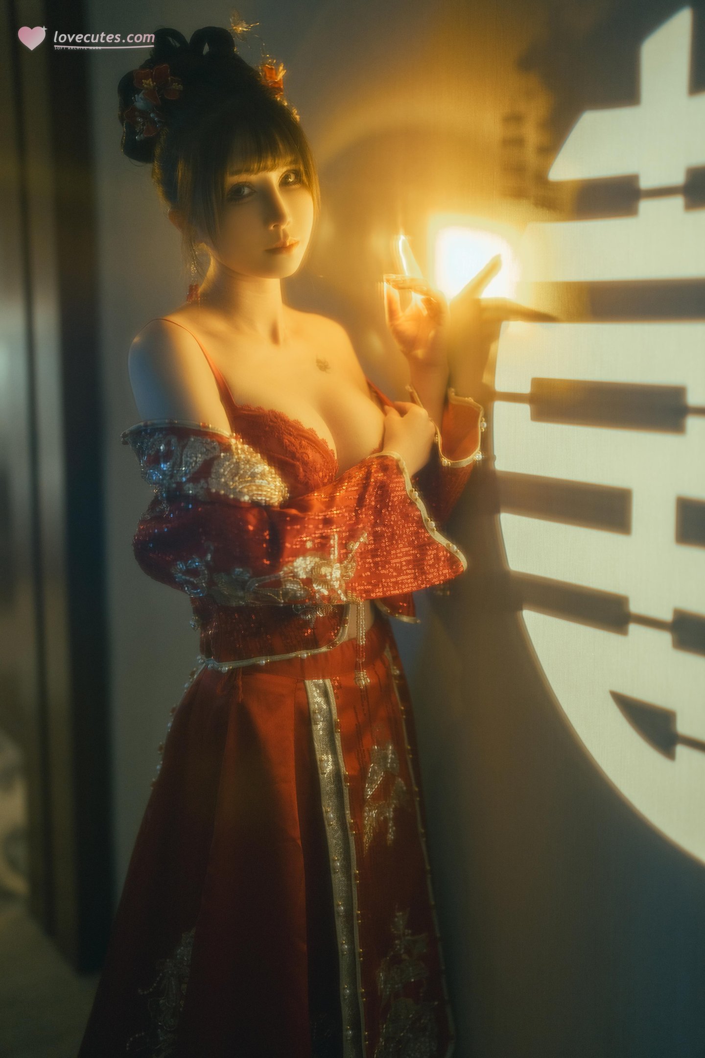 [私房] 鹿八歳 - 新婚小話：中式紅嫁衣婚房私房 108P1V