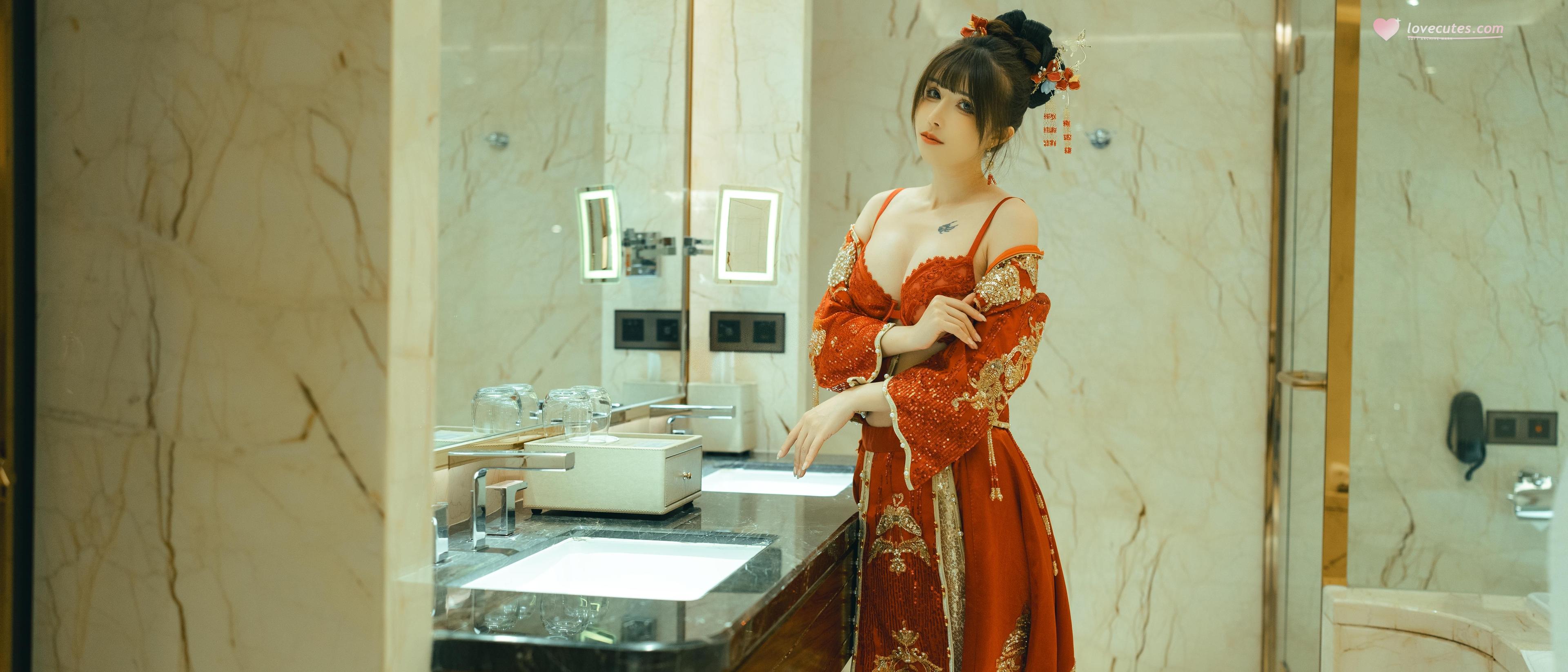 [私房] 鹿八歳 - 新婚小話：中式紅嫁衣婚房私房 108P1V