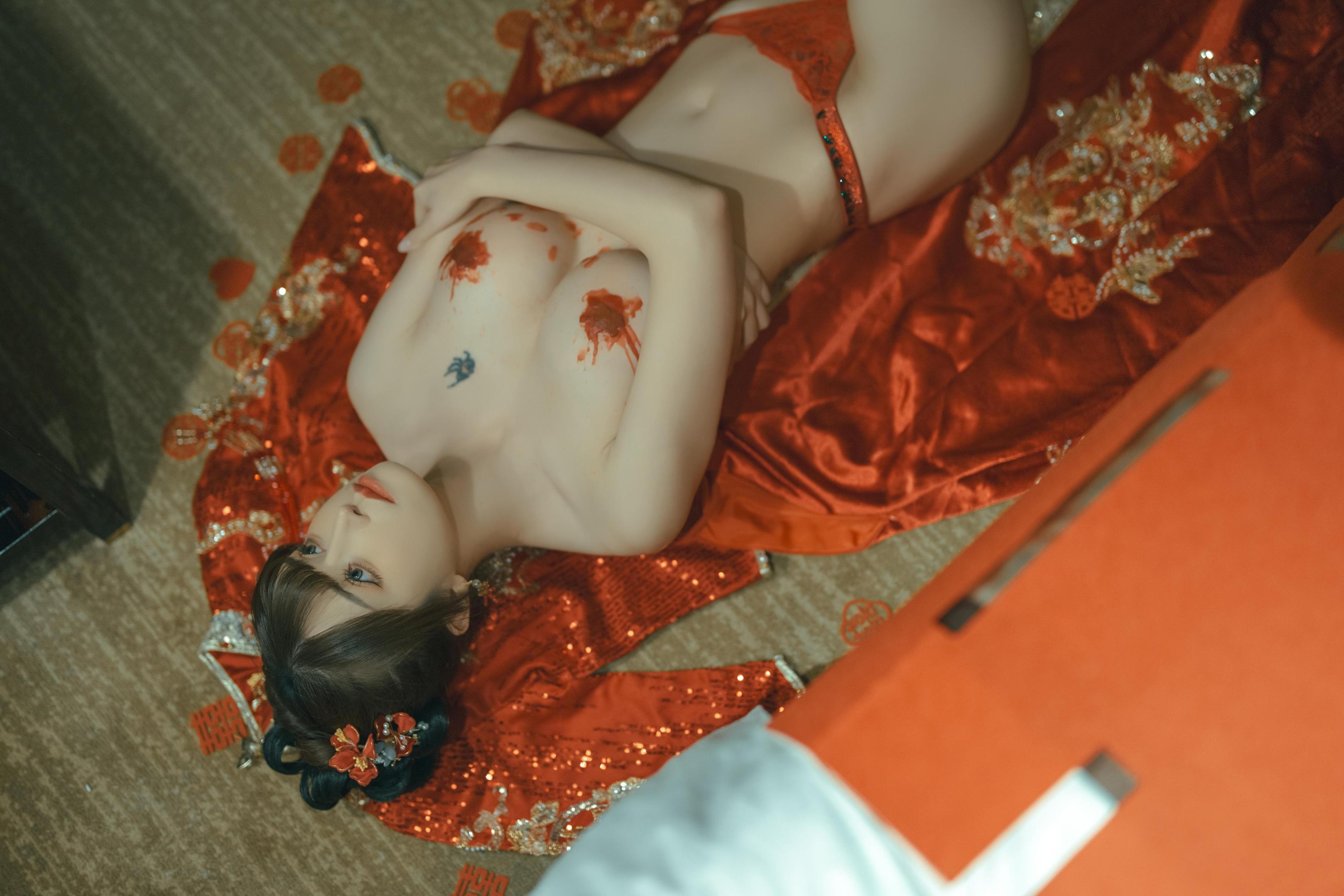 '[私房] 루카 8세 - 신혼 이야기: 중식 홍嫁衣 혼수 스티커로 아름다운 몸매 가리기 108P1V'