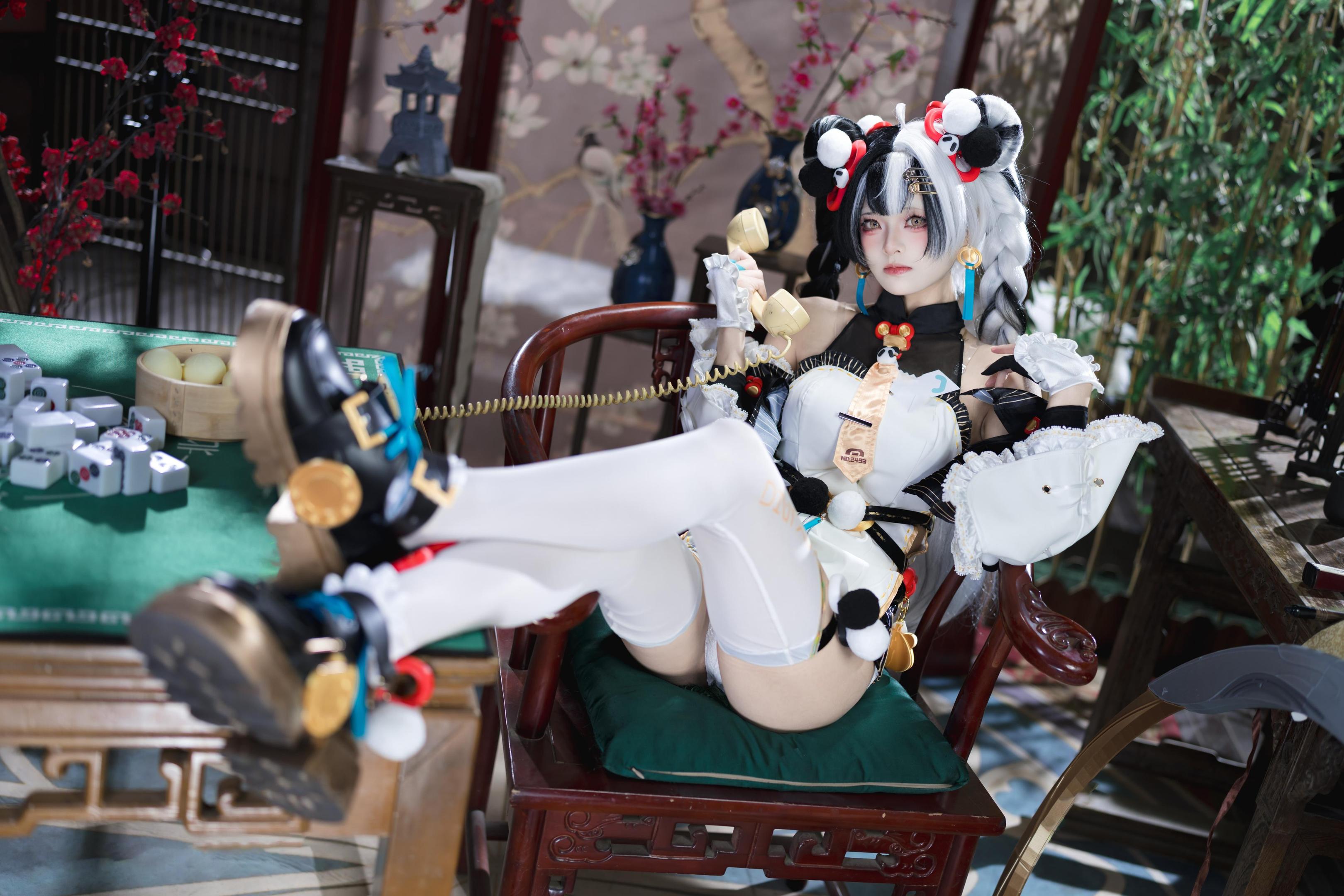 [Cosplay] Jiuqi Miao - Liuyin: White Stockings, Beautiful Legs, Exposed Shoulders, Busty, Eastern Style Elegance 41P