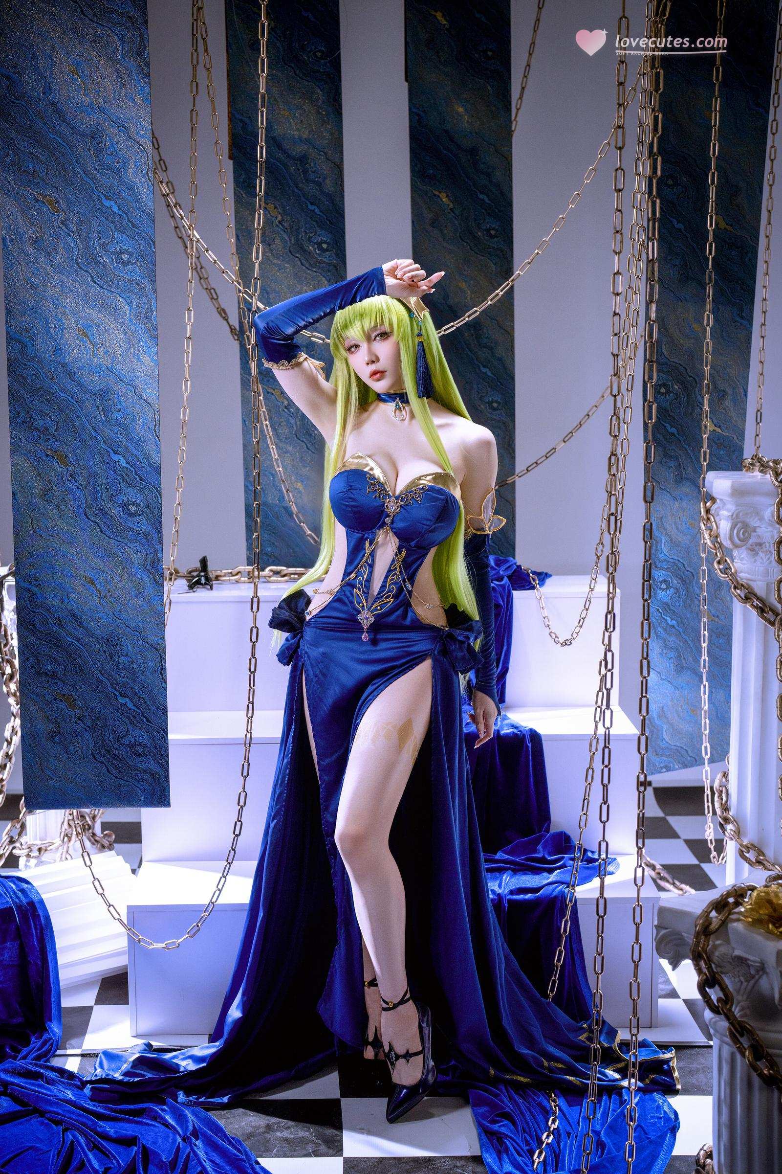 【コスプレ】星之迟迟Hoshilily - 叛逆のルルーシュ C.C.：青いドレスの巨乳長腿、チェーン背景再現 29P