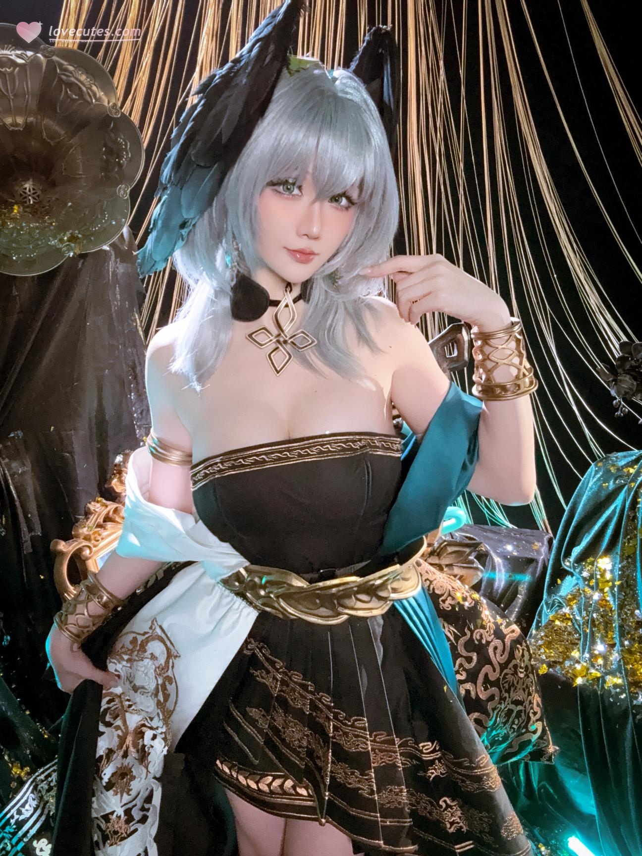 [costume hóa trang] 星之迟迟Hoshilily - 明日方舟 霍尔海雅: Váy đen vàng hở vai, tóc bạc, ngực đẹp và đùi quyến rũ 35P