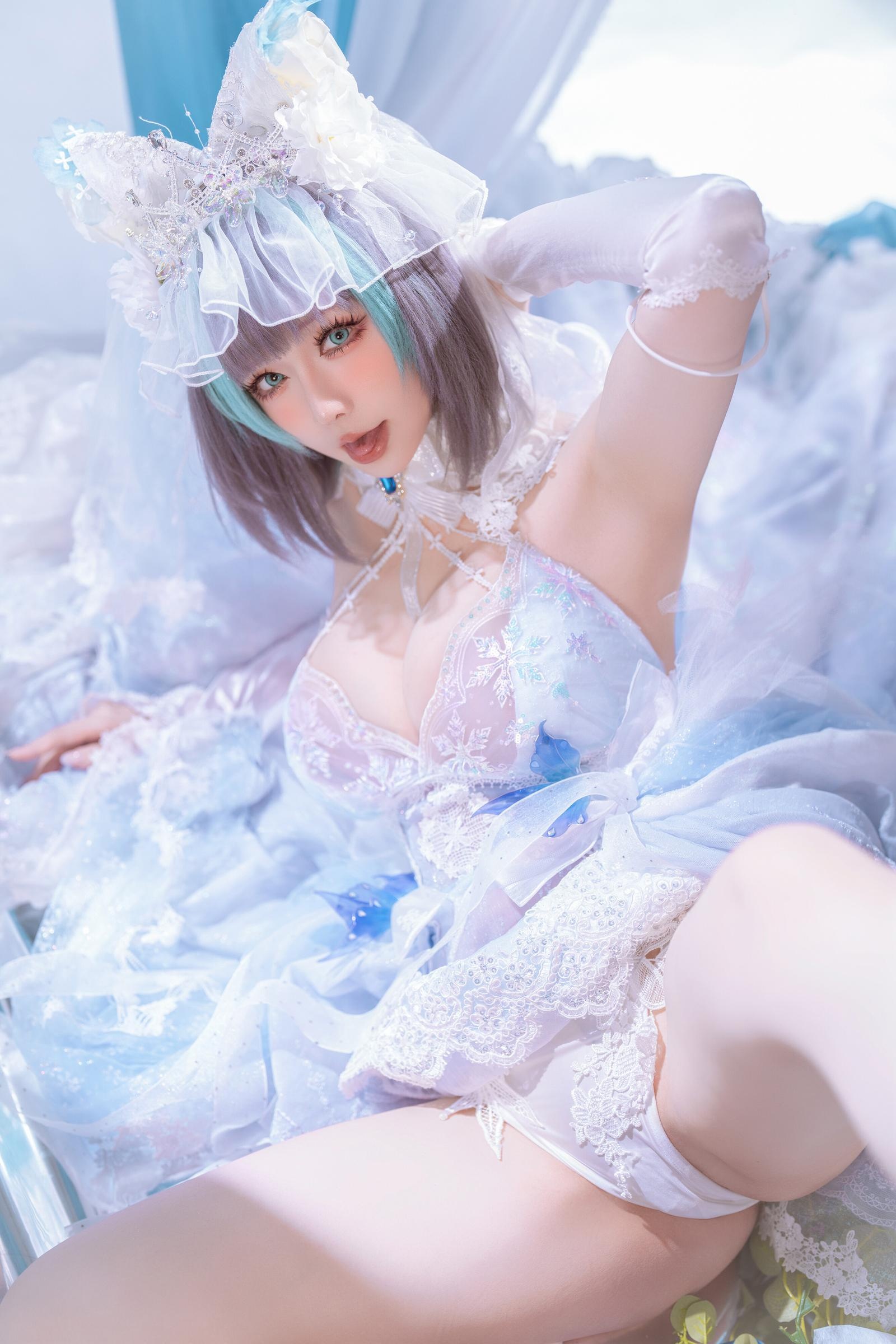 '[cosplay] 星之迟迟Hoshilily - 碧蓝航线 柴郡: Sự Kết Hợp Giữa Trang Phục Trắng Xanh và Yếu Tố Tai Mèo - Phục Hồi Nhân Vật Ngọt Ngào và Lạnh Lùng 44P'