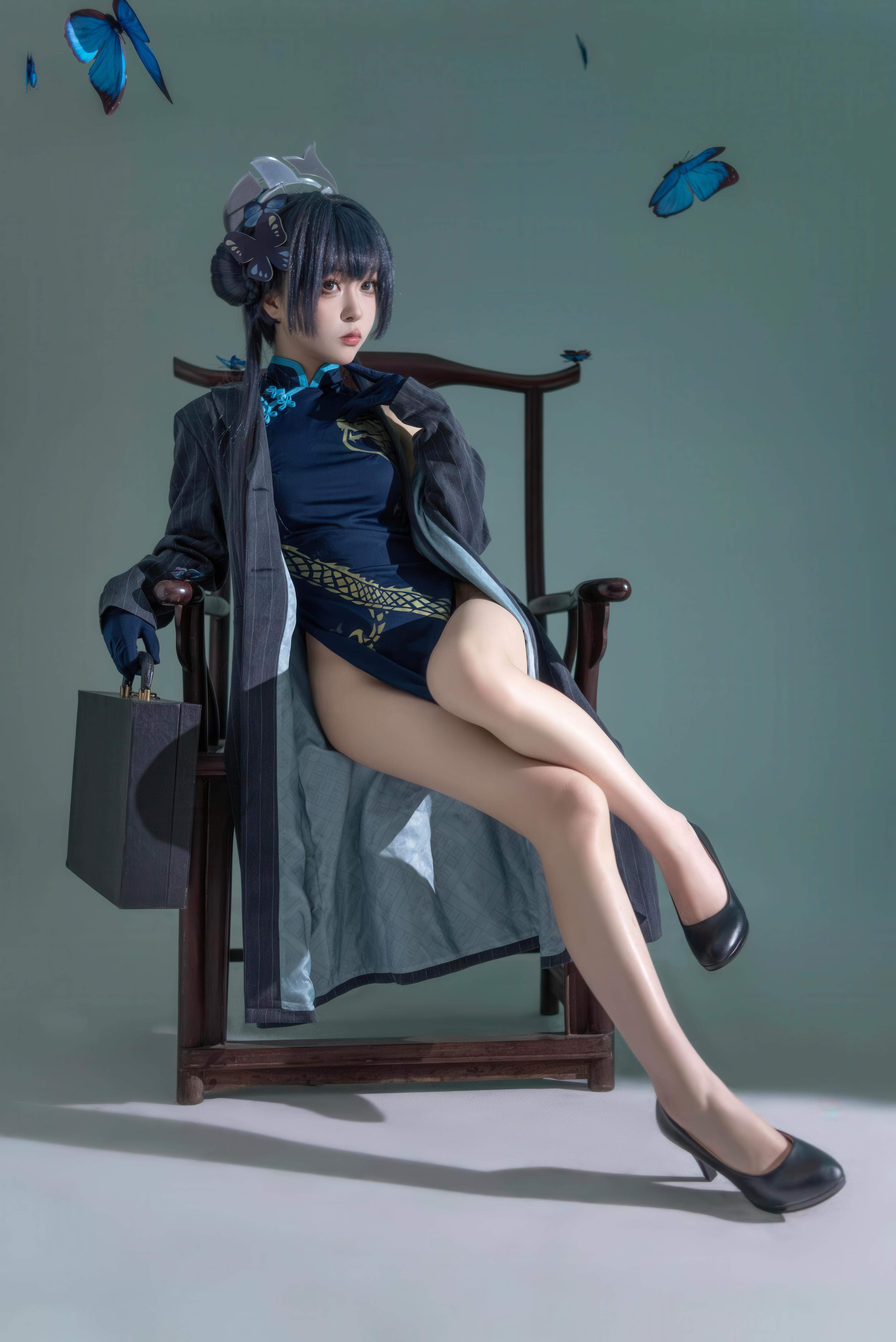 [コスプレ] 矢量魚 - 蔚蓝档案 龍華妃咲：中華風チャイナドレスと青い蝶の要素が交錯する冷艶なキャラクター再現 24P