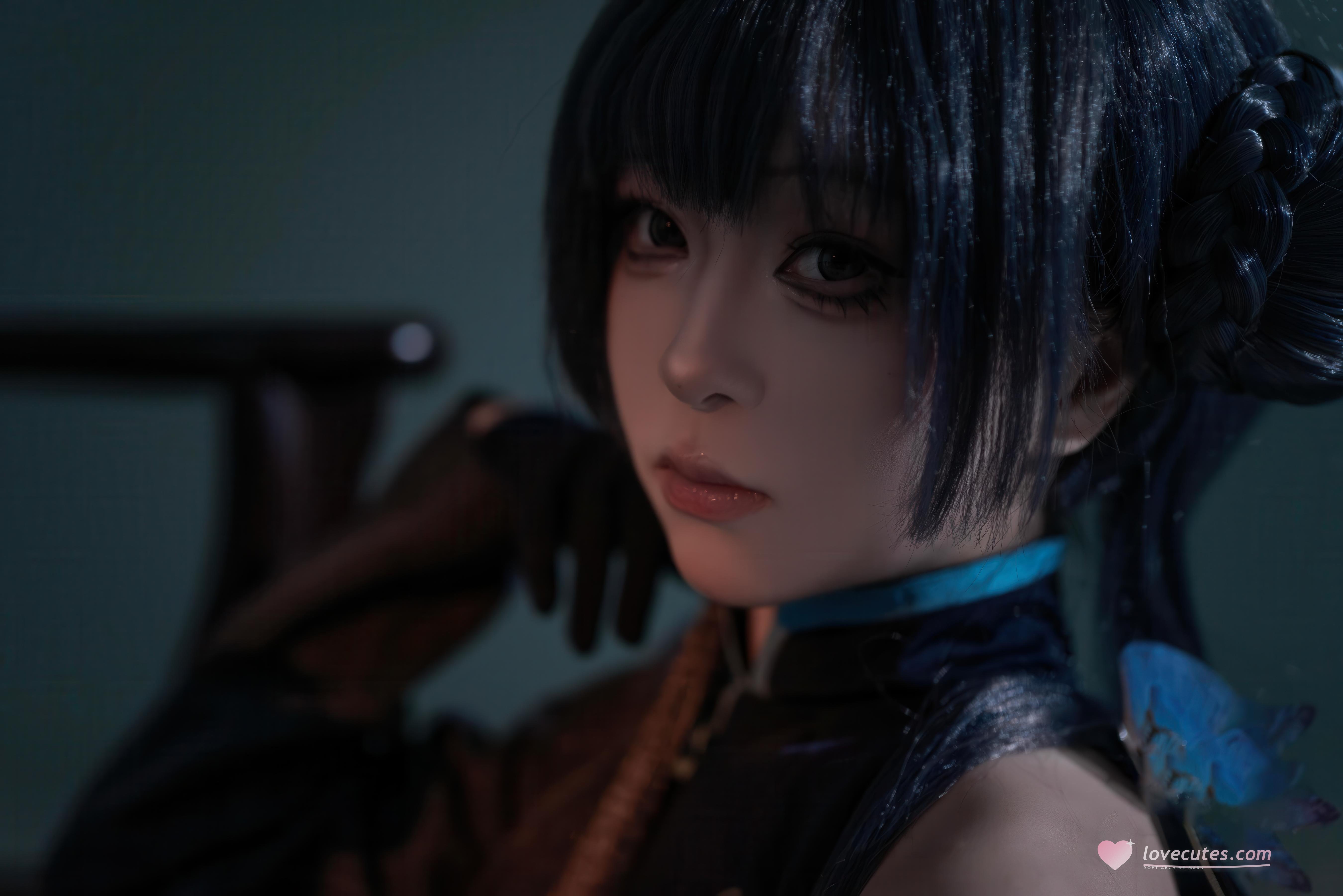 [コスプレ] 矢量魚 - 蔚蓝档案 龍華妃咲：中華風チャイナドレスと青い蝶の要素が交錯する冷艶なキャラクター再現 24P