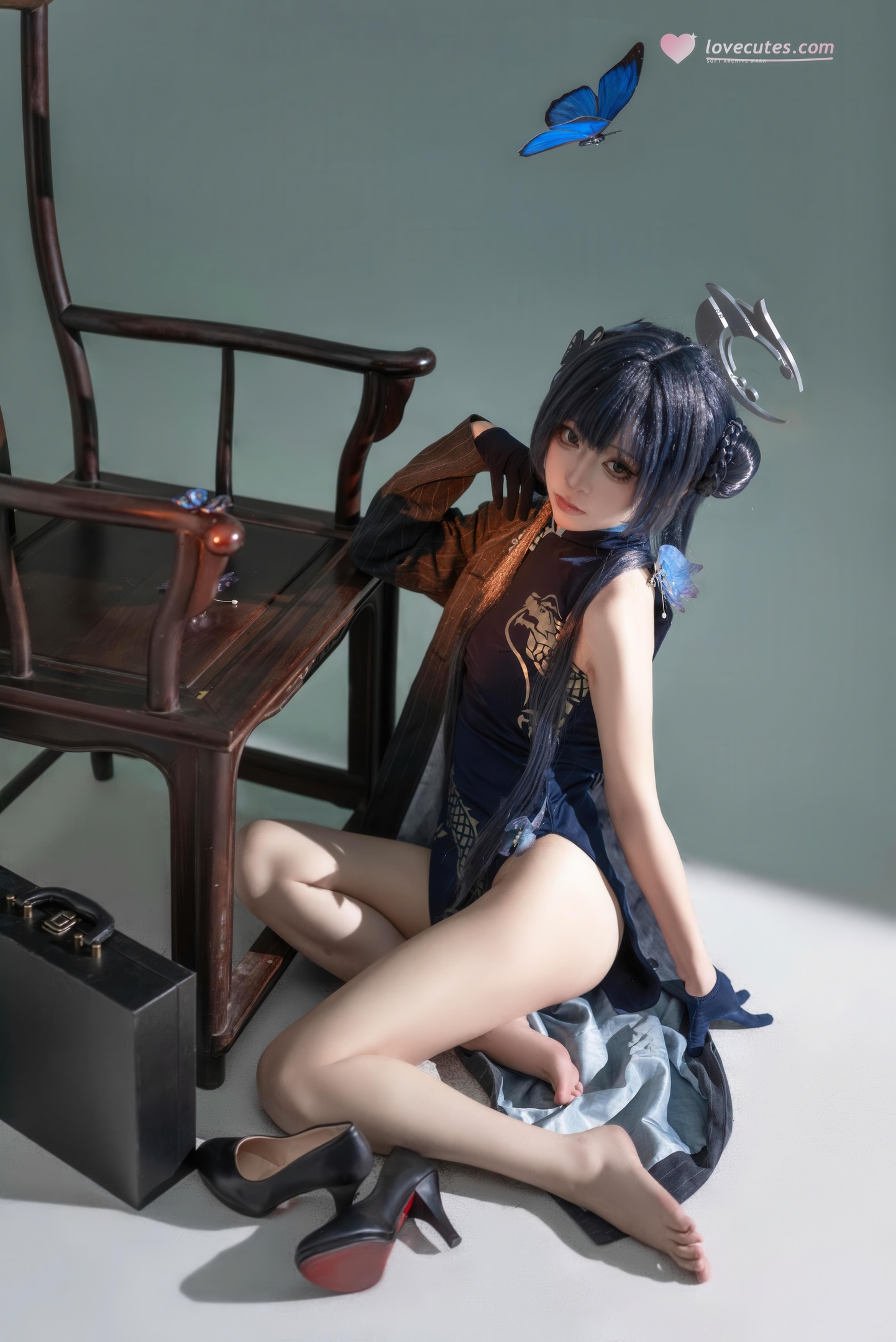 [コスプレ] 矢量魚 - 蔚蓝档案 龍華妃咲：中華風チャイナドレスと青い蝶の要素が交錯する冷艶なキャラクター再現 24P