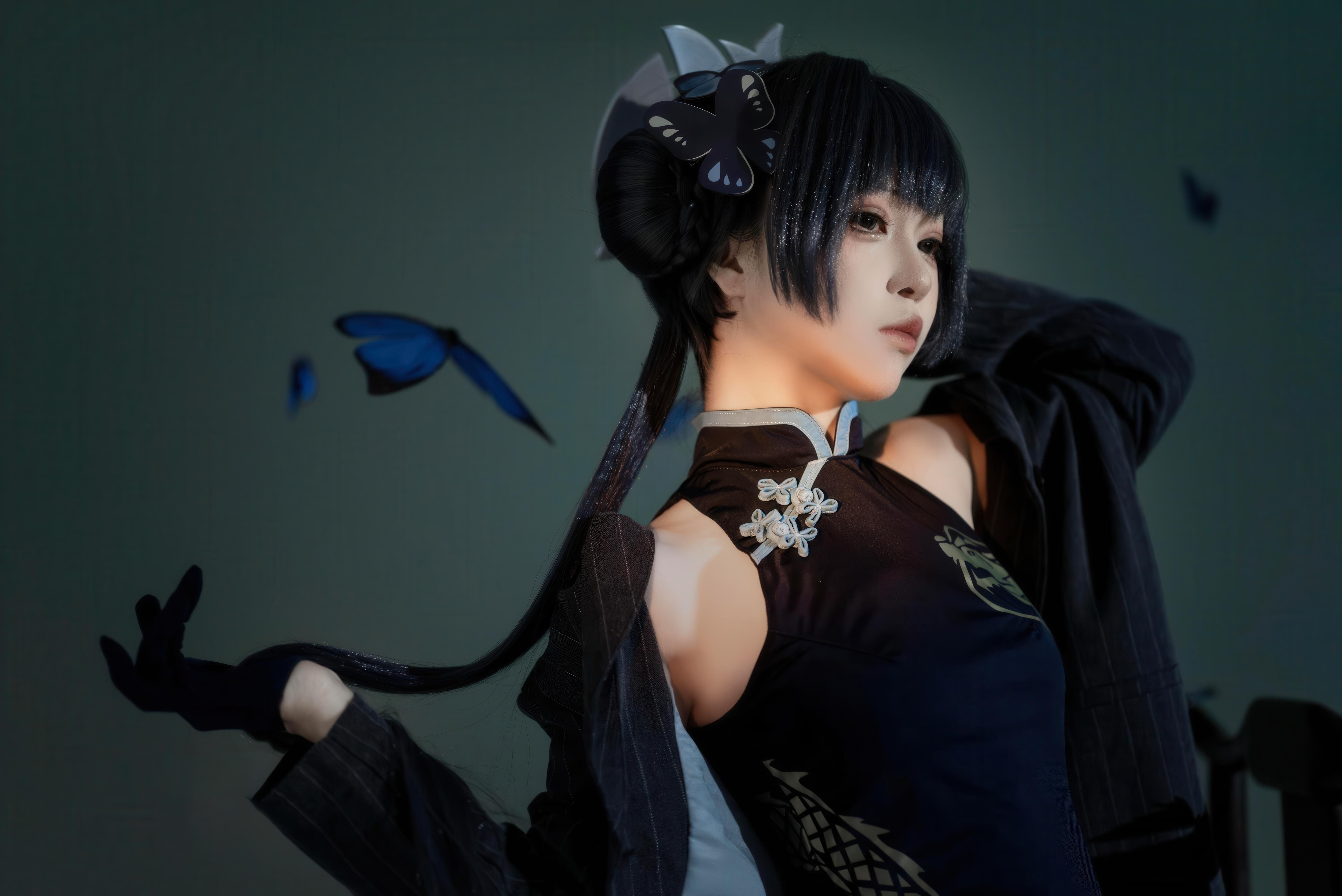 [コスプレ] 矢量魚 - 蔚蓝档案 龍華妃咲：中華風チャイナドレスと青い蝶の要素が交錯する冷艶なキャラクター再現 24P